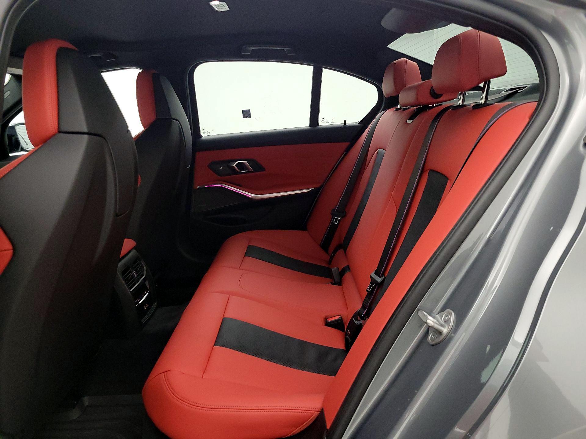 Thumbnail: 2025 BMW M3 - 20