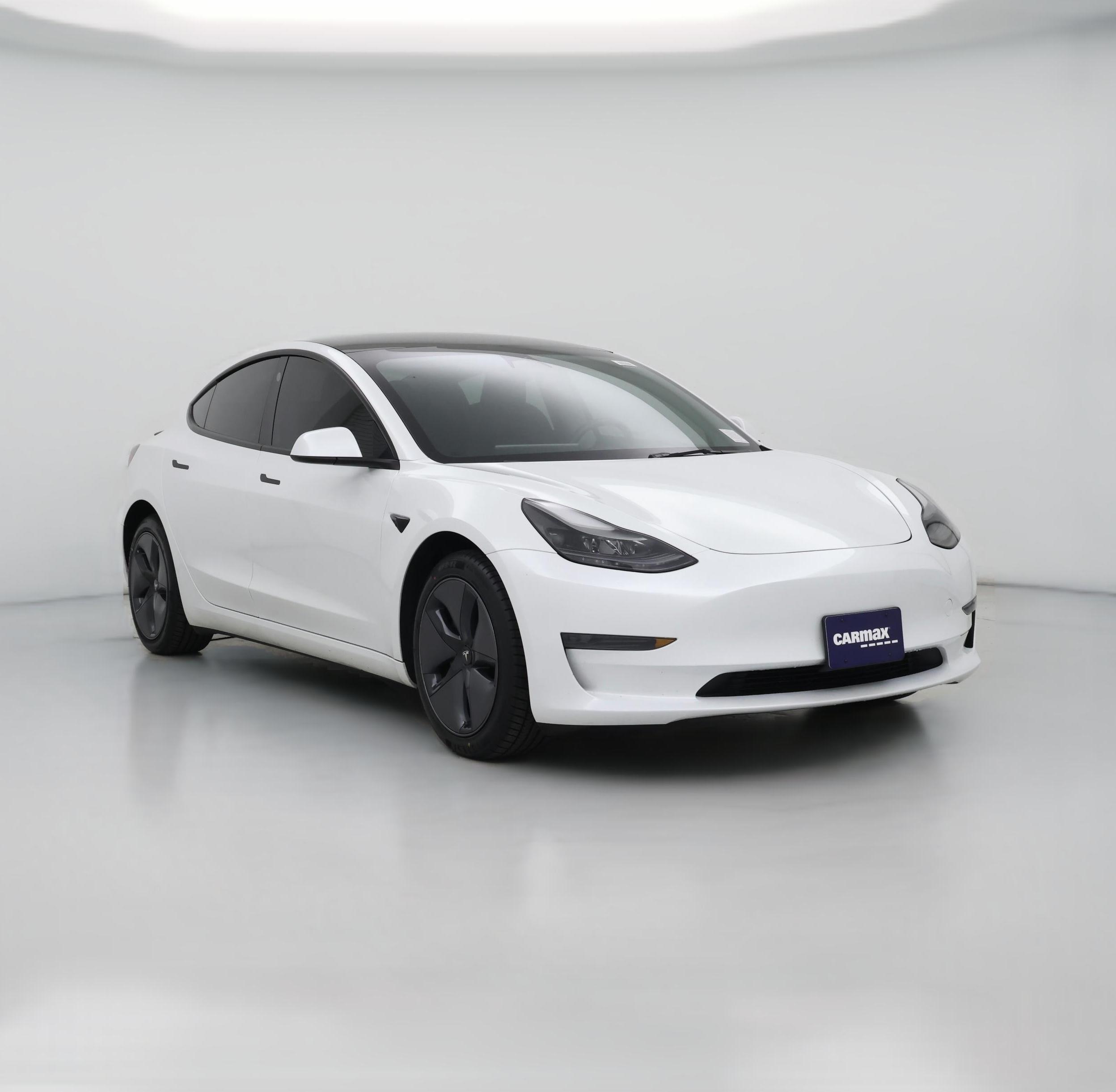 Thumbnail: 2023 Tesla Model 3 - 1
