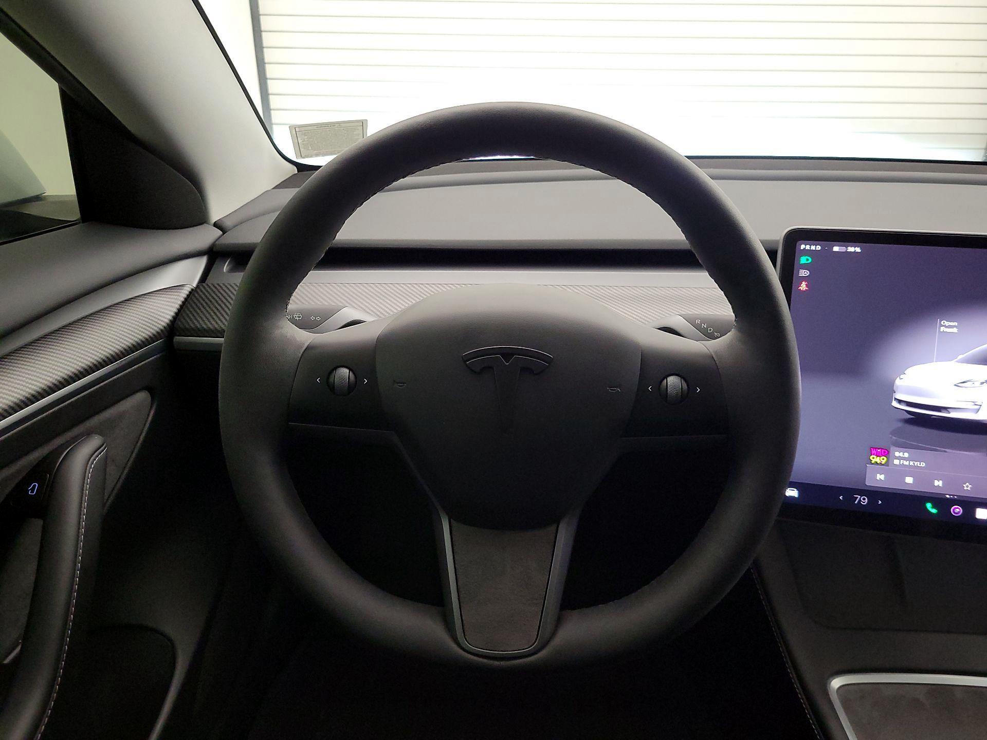 Thumbnail: 2023 Tesla Model 3 - 10