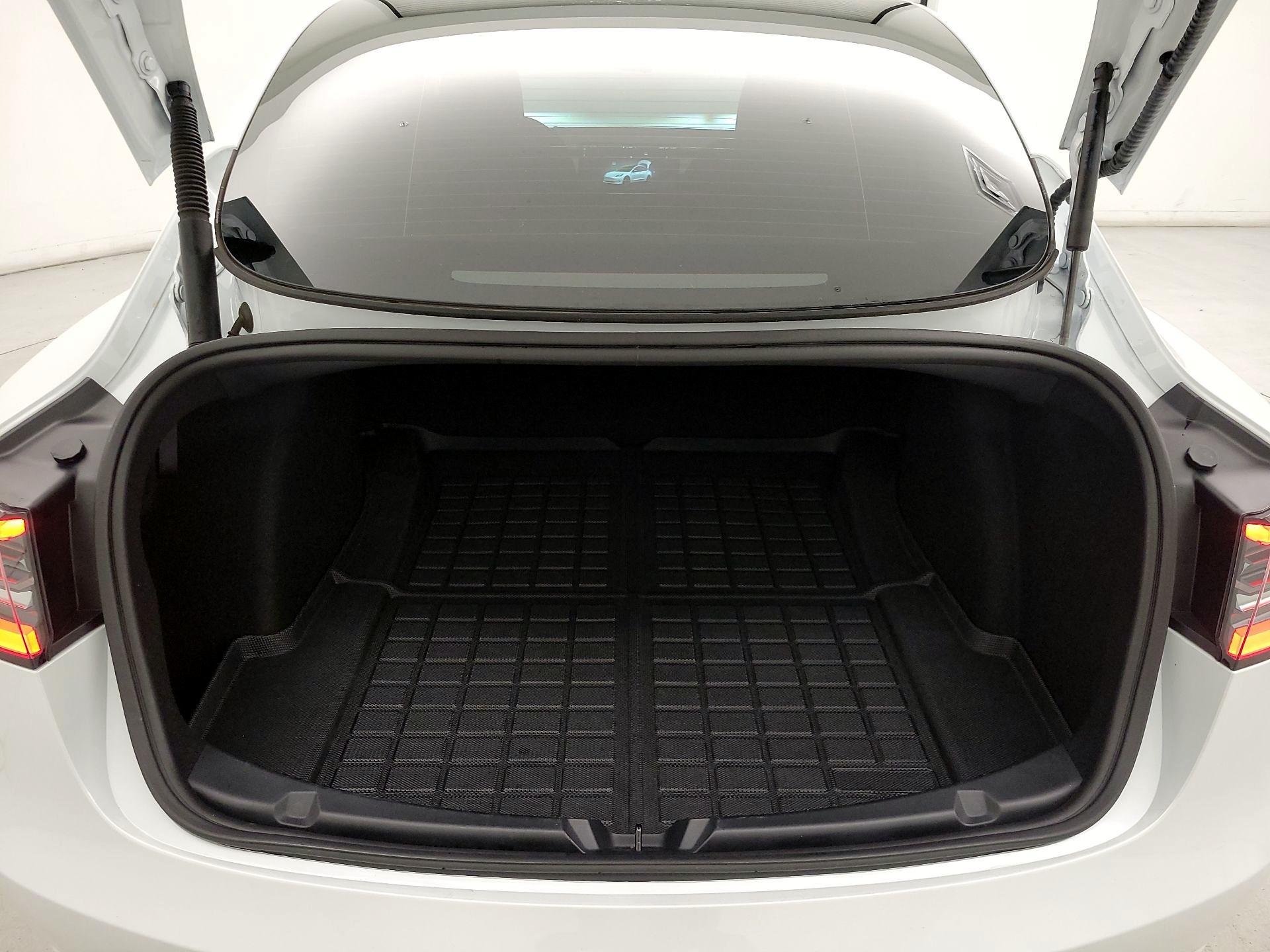 Thumbnail: 2023 Tesla Model 3 - 20