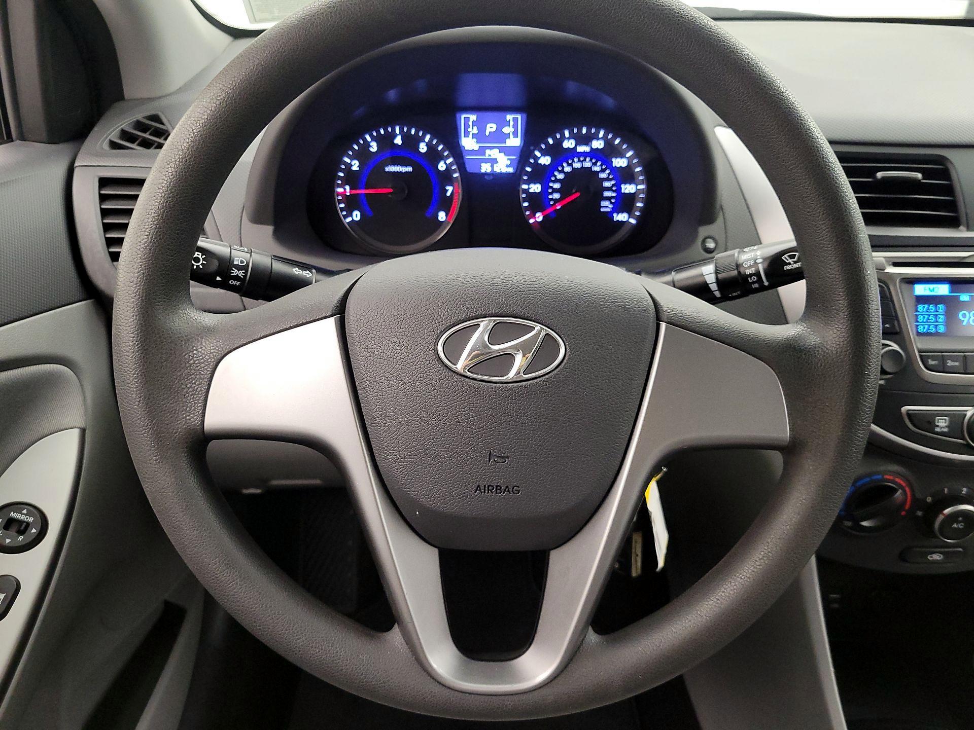 Thumbnail: 2016 Hyundai Accent - 10