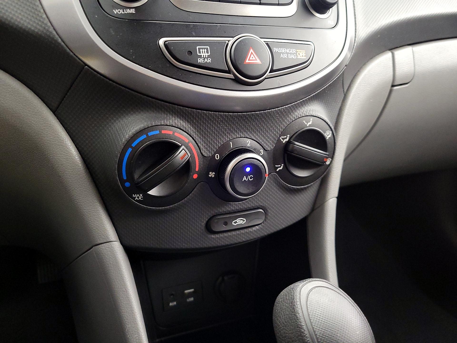 Thumbnail: 2016 Hyundai Accent - 15