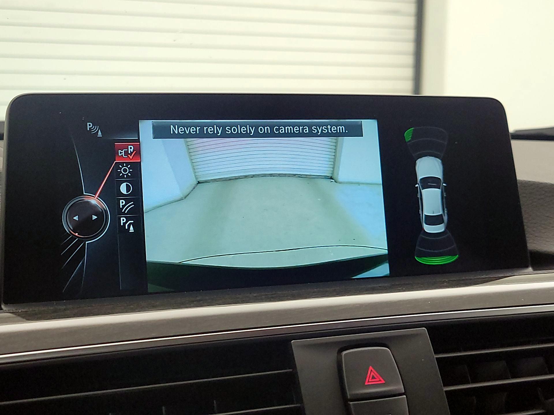 Thumbnail: 2016 BMW 3 Series - 15