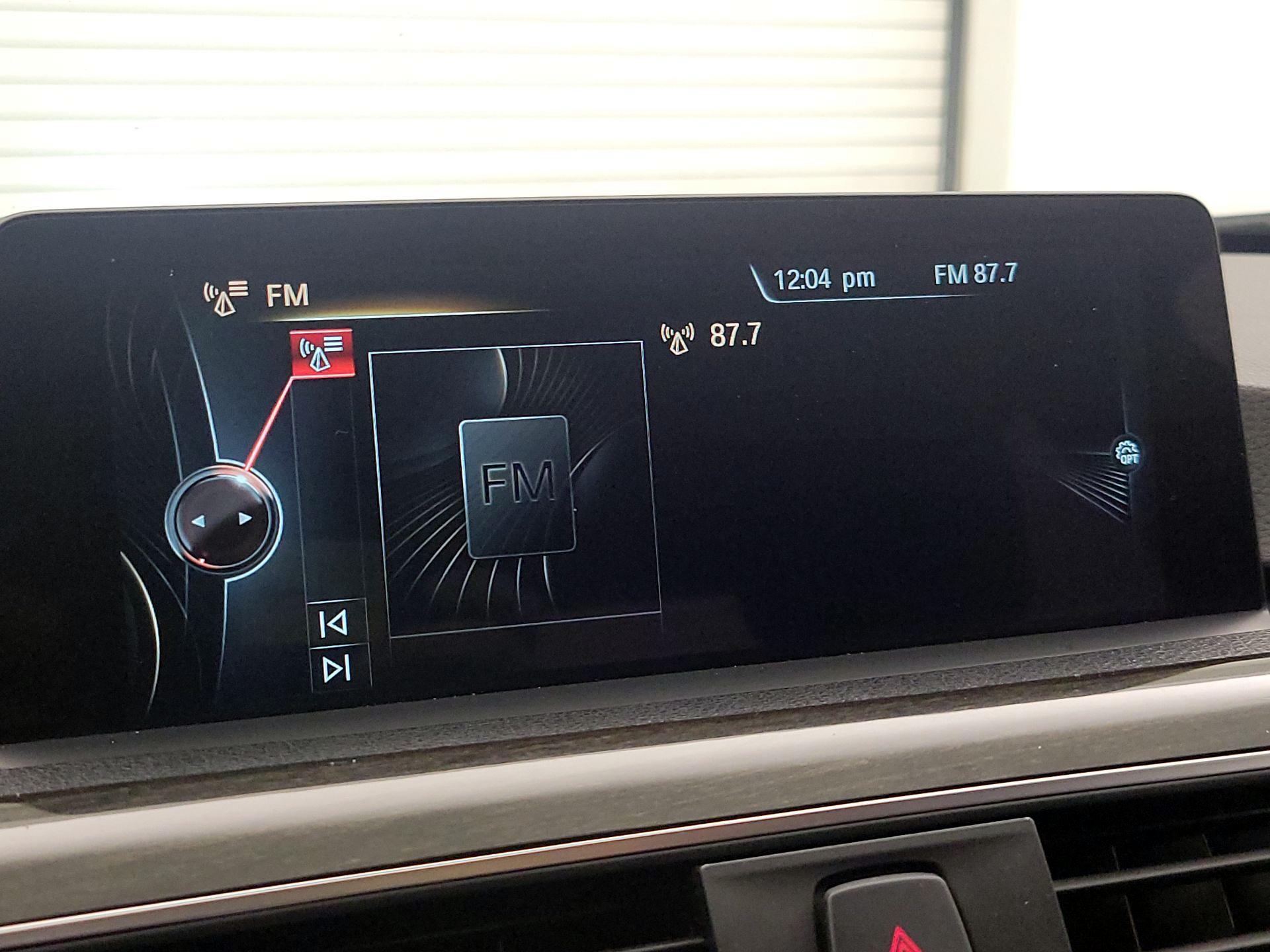 Thumbnail: 2016 BMW 3 Series - 16