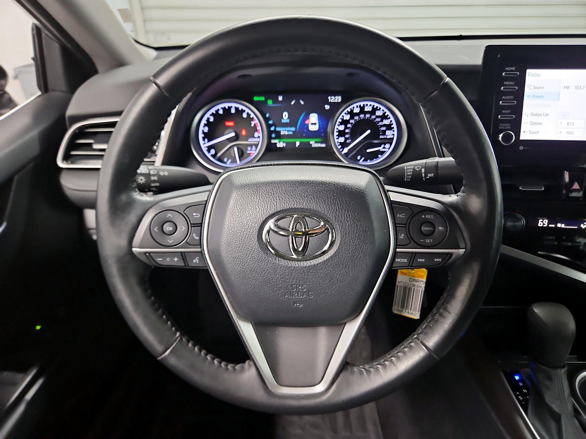 Thumbnail: 2022 Toyota Camry - 10