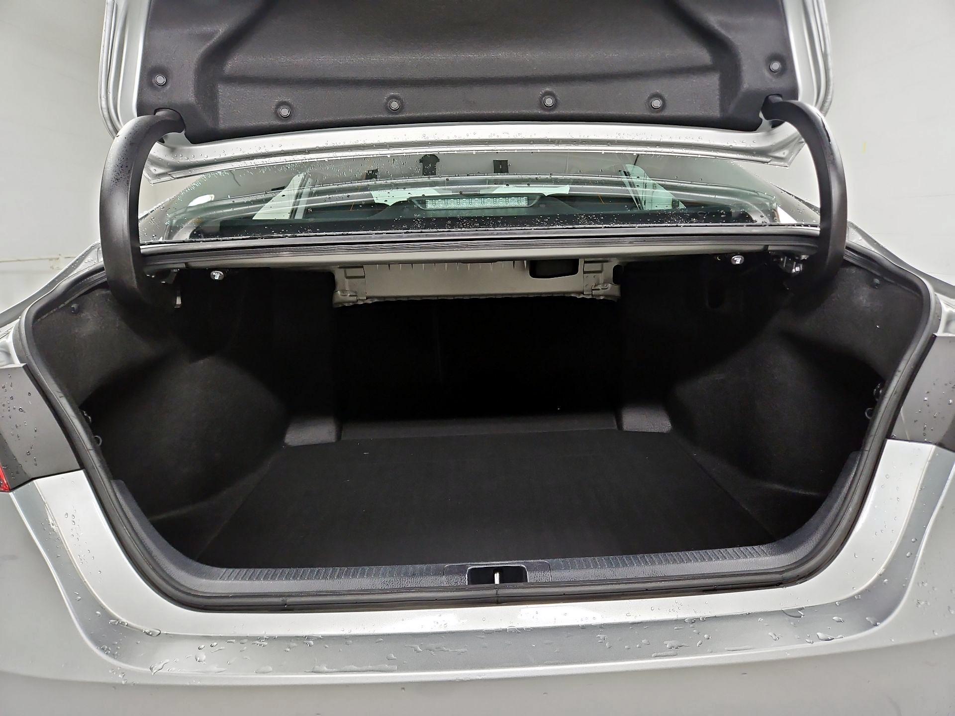 Thumbnail: 2022 Toyota Camry - 20