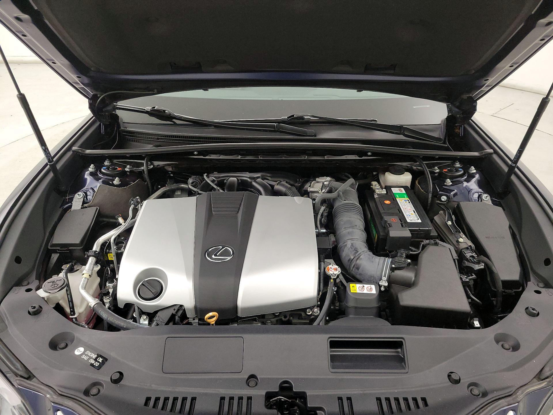 Thumbnail: 2022 Lexus ES - 20