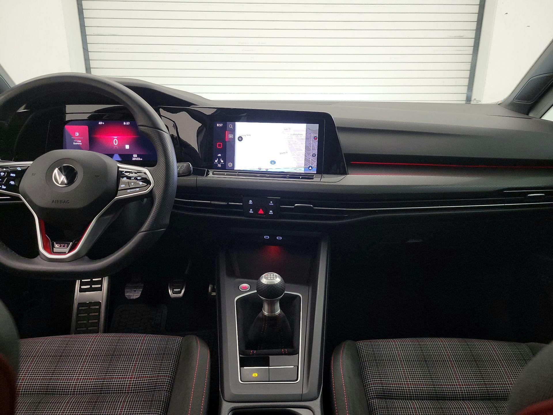 Thumbnail: 2022 Volkswagen Golf - 9