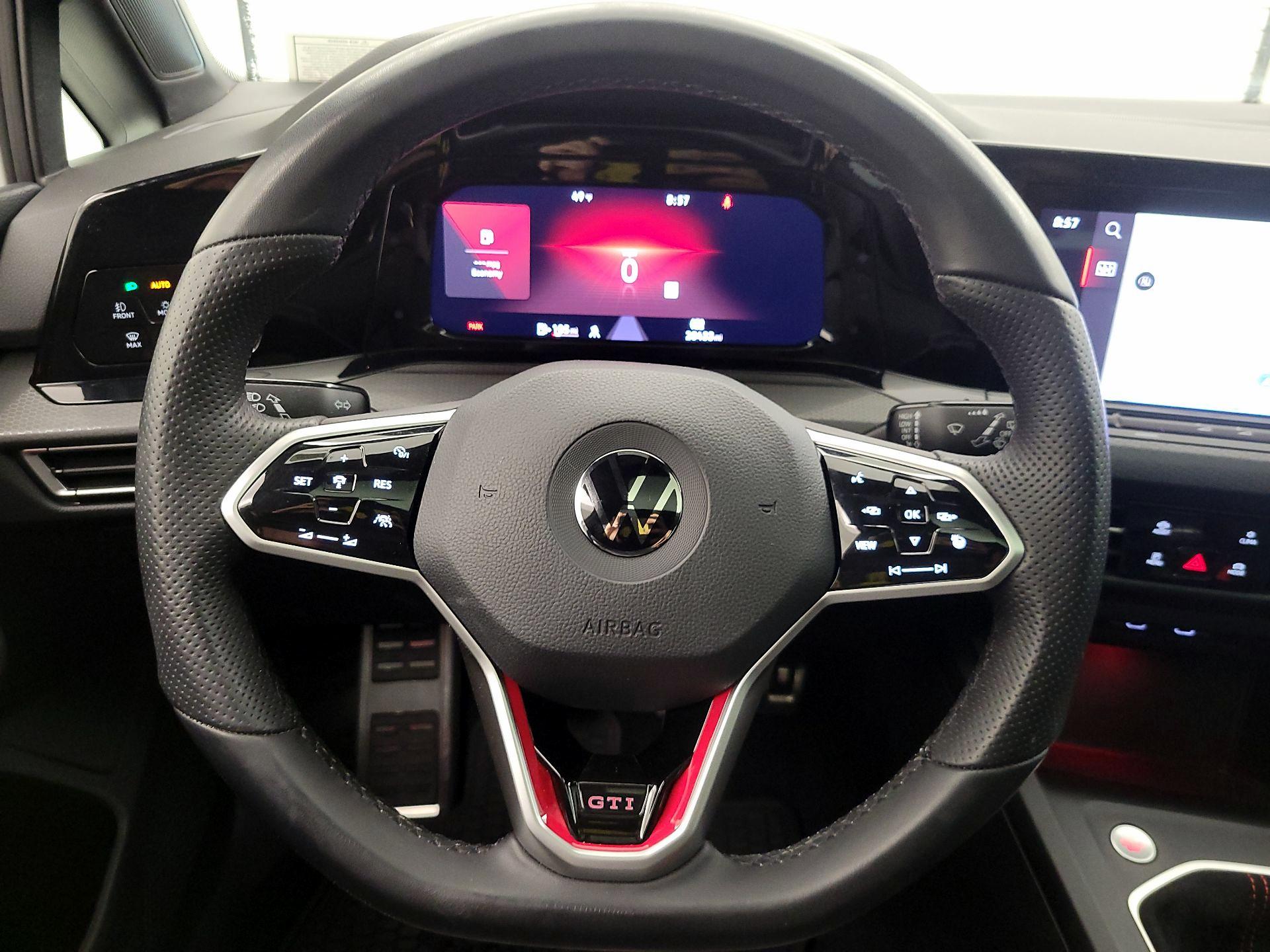 Thumbnail: 2022 Volkswagen Golf - 10