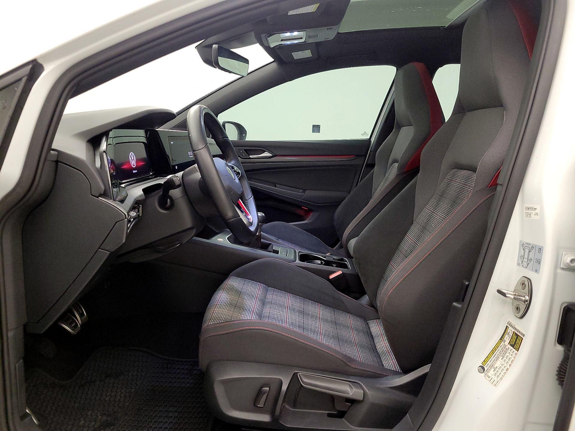 Thumbnail: 2022 Volkswagen Golf - 11