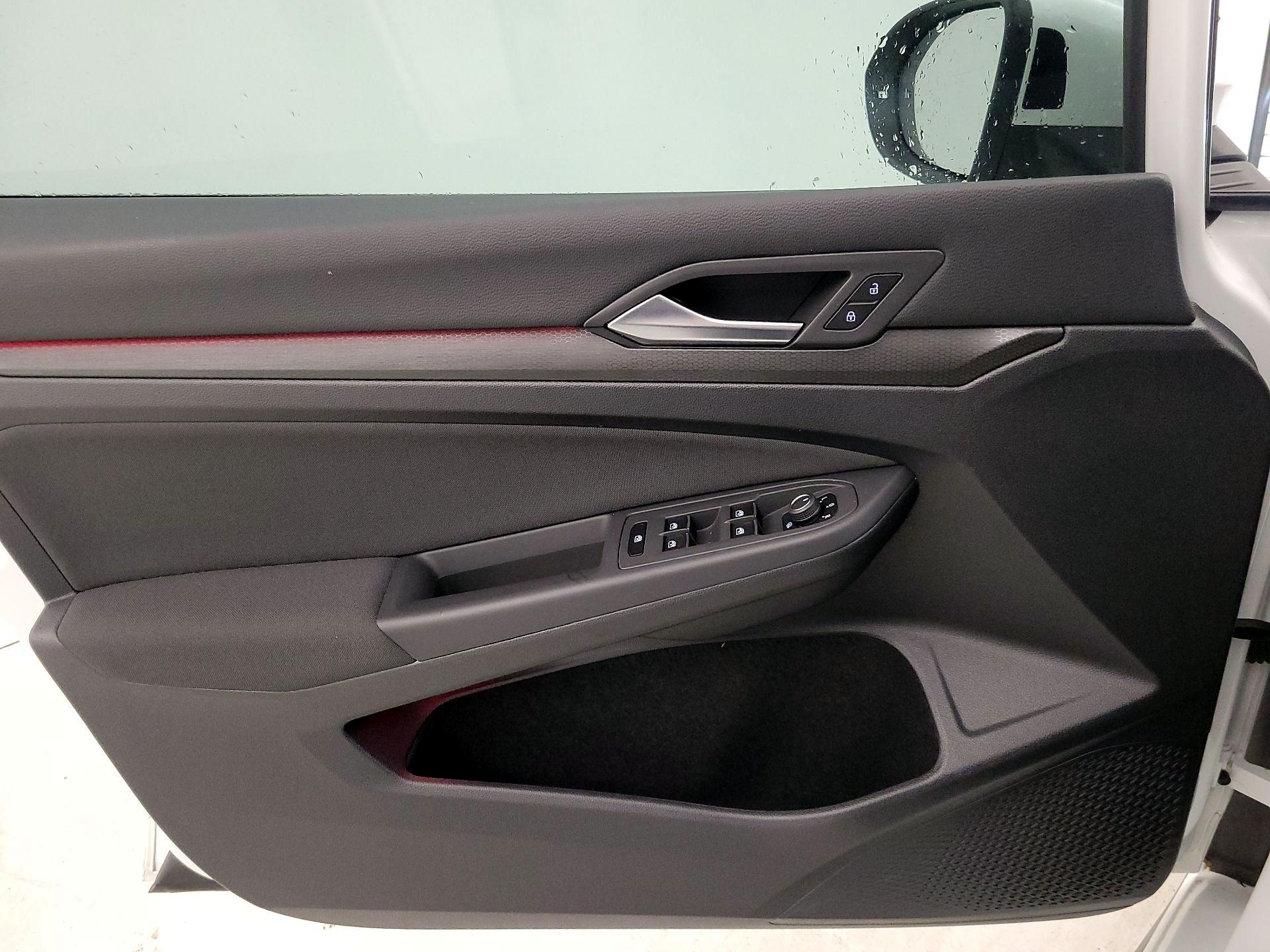 Thumbnail: 2022 Volkswagen Golf - 12