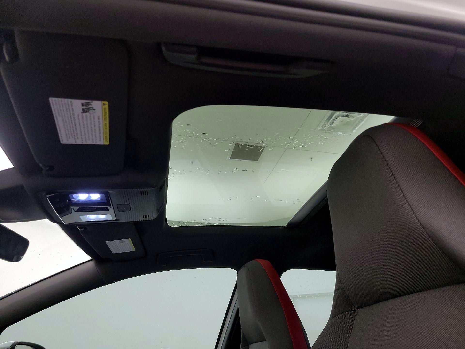 Thumbnail: 2022 Volkswagen Golf - 20