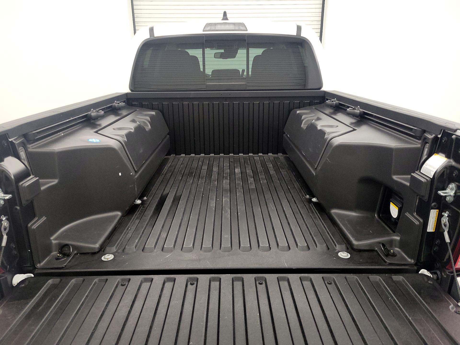 Thumbnail: 2023 Toyota Tacoma - 20