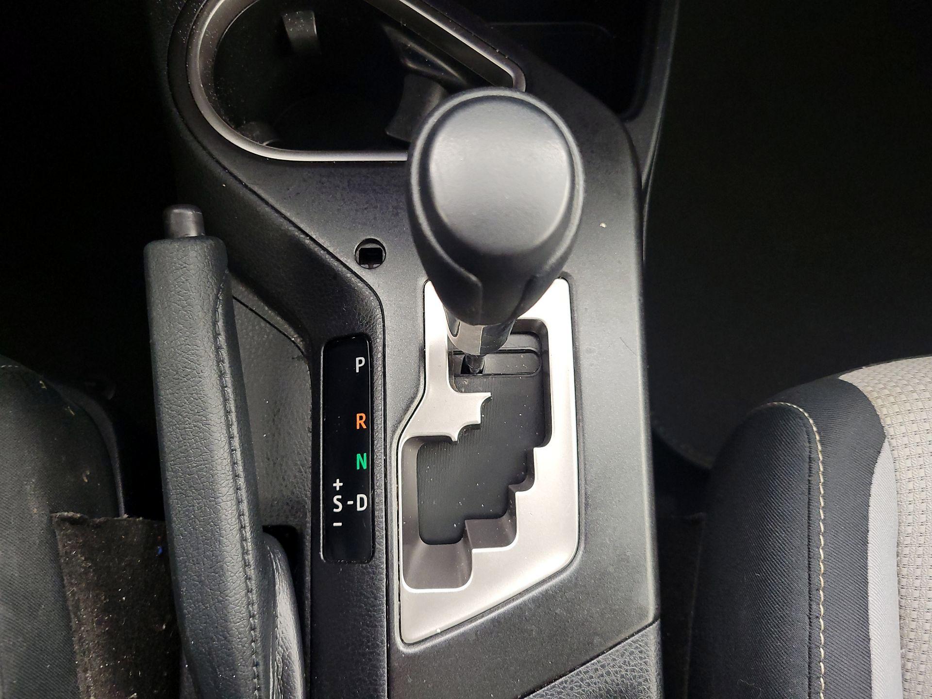 Thumbnail: 2018 Toyota RAV4 - 17