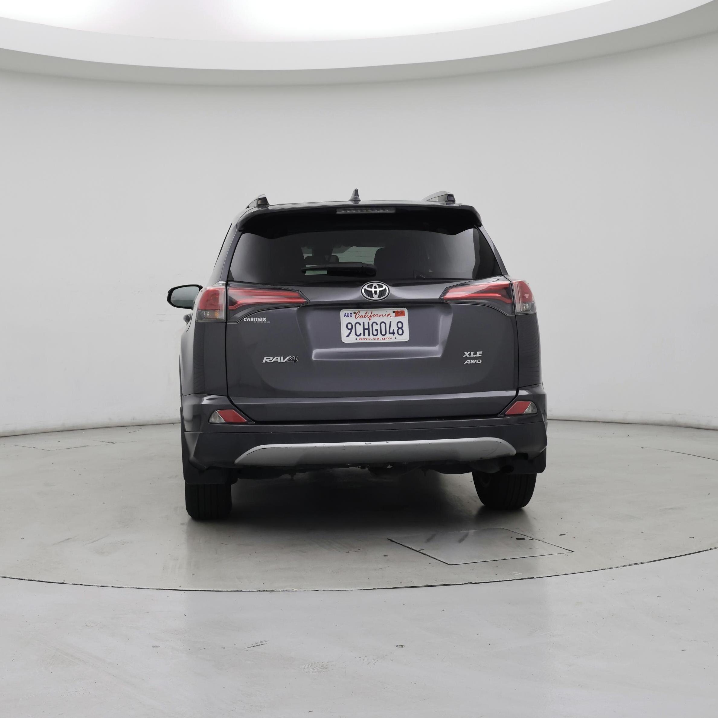 Thumbnail: 2018 Toyota RAV4 - 6