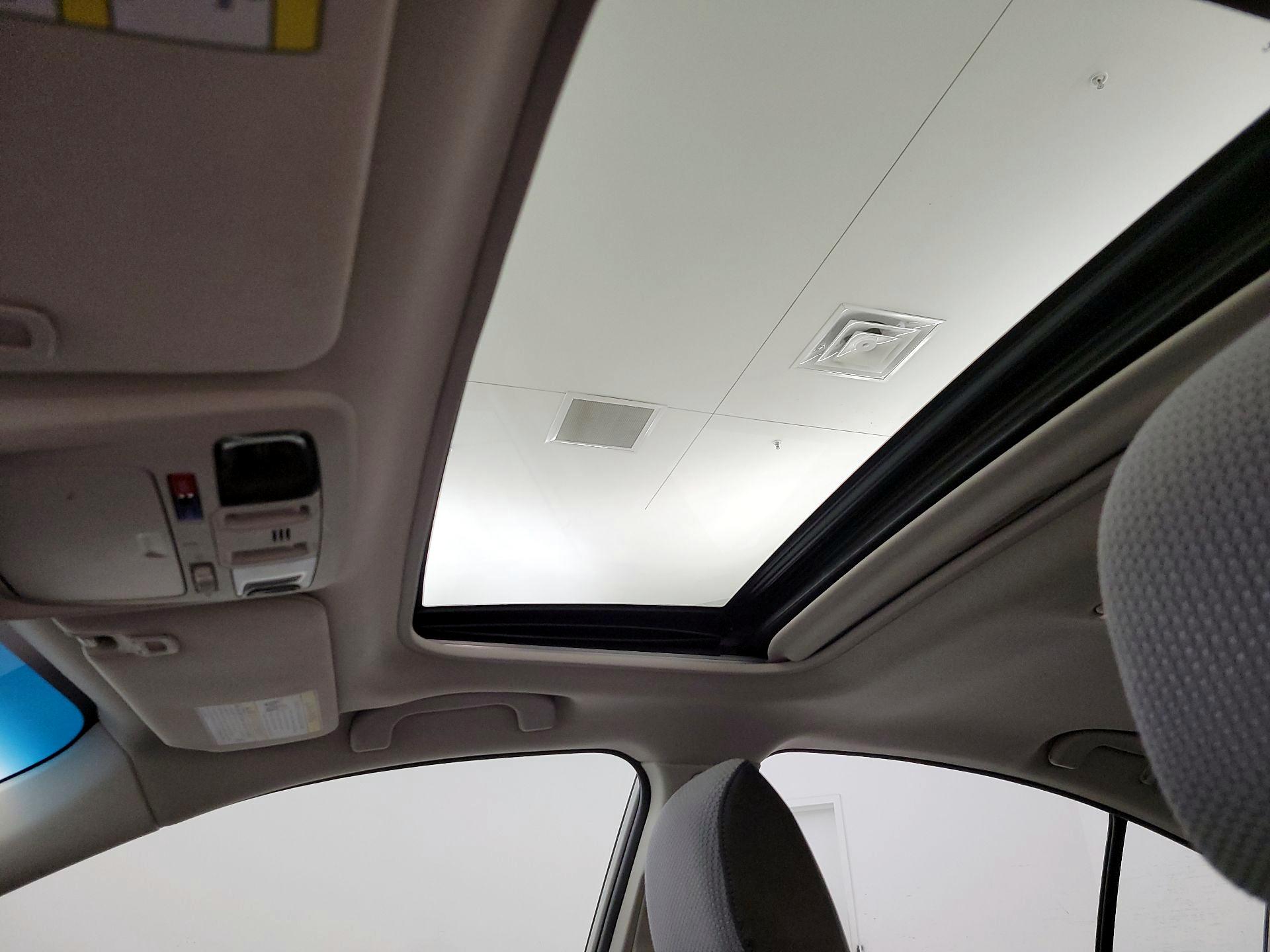 Thumbnail: 2017 Subaru Legacy - 19