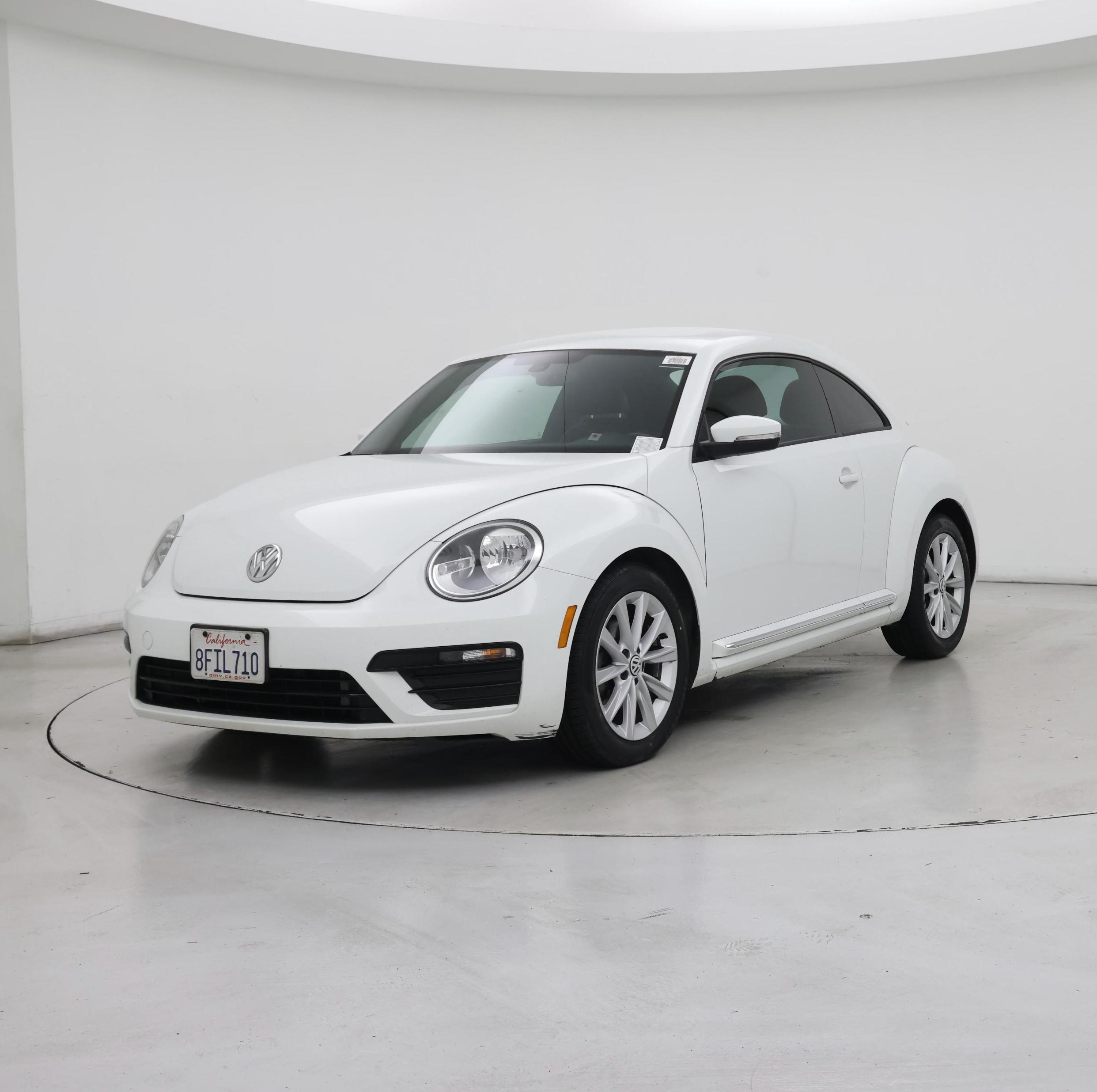 Thumbnail: 2018 Volkswagen Beetle - 4
