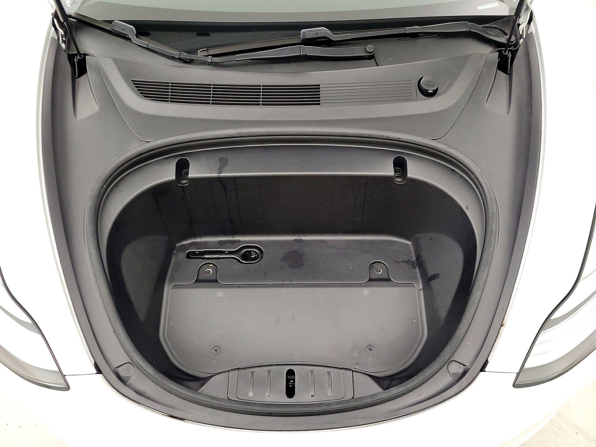 Thumbnail: 2020 Tesla Model 3 - 20