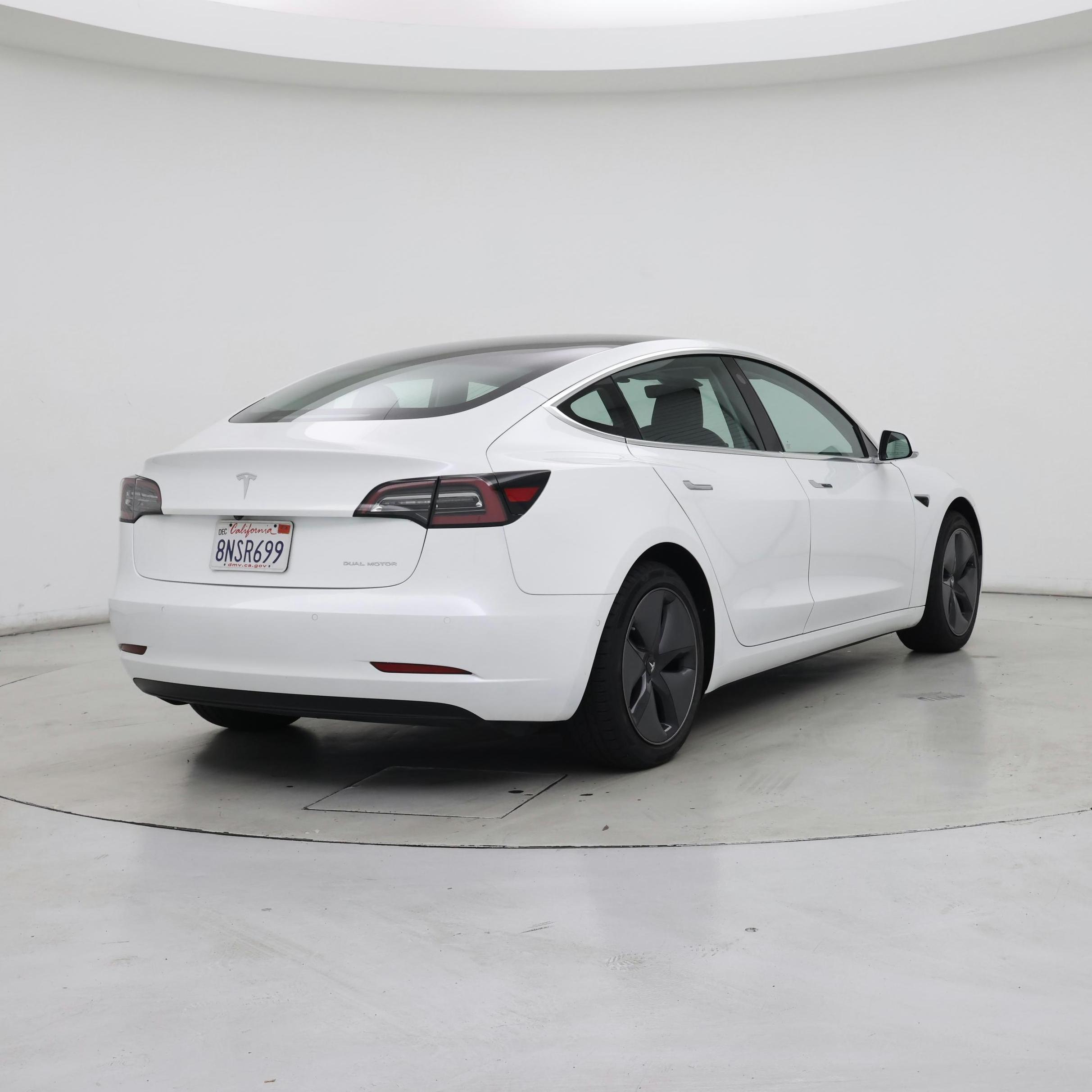 Thumbnail: 2020 Tesla Model 3 - 8