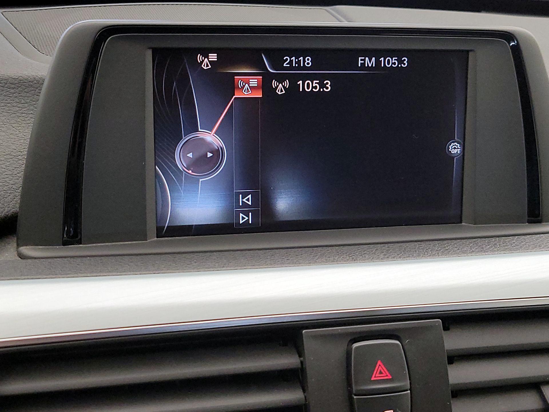 Thumbnail: 2016 BMW 3 Series - 14