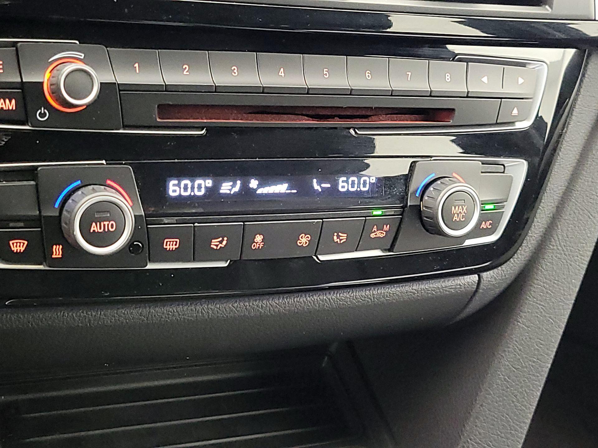 Thumbnail: 2016 BMW 3 Series - 15