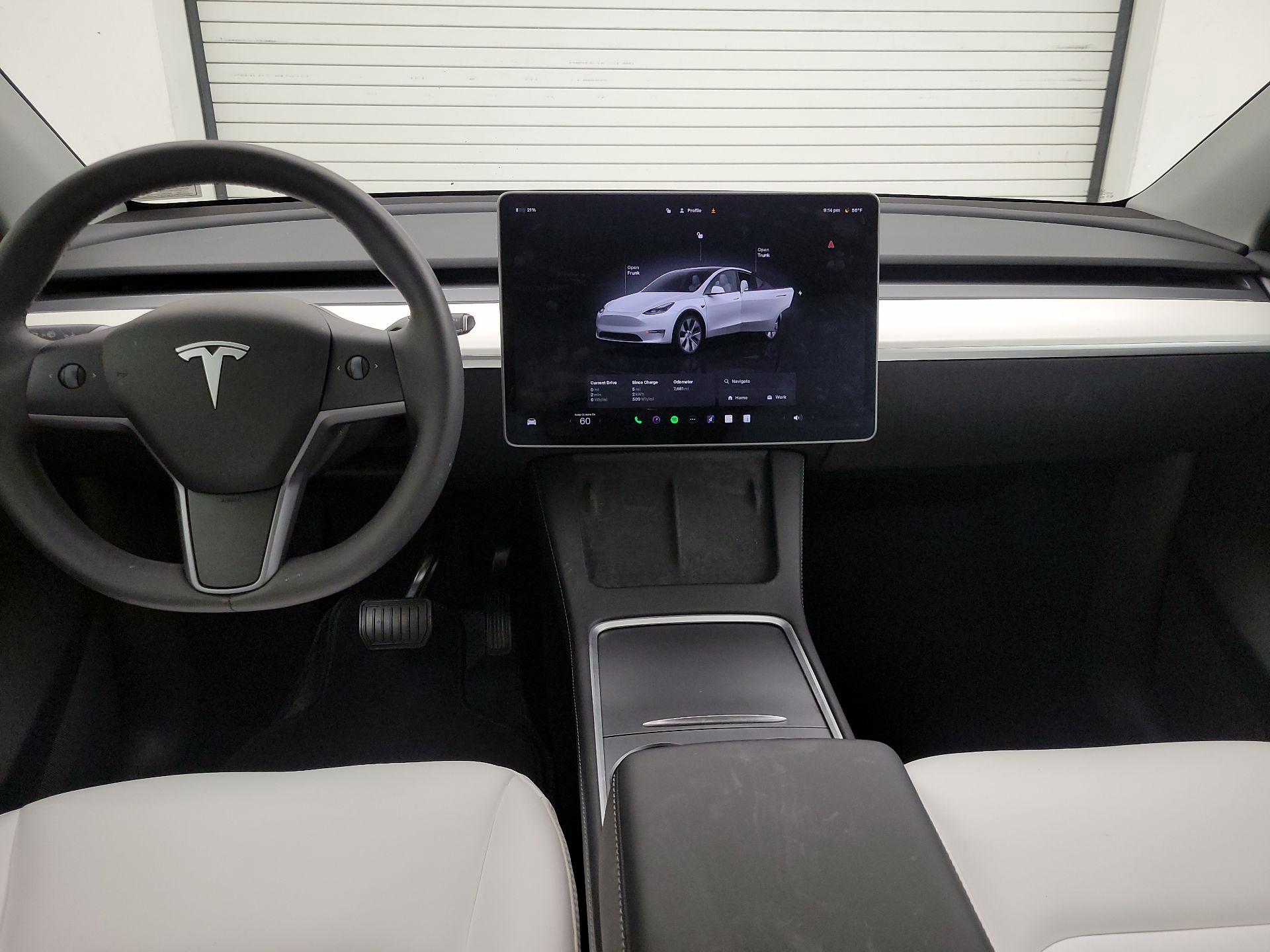 Thumbnail: 2024 Tesla Model Y - 9