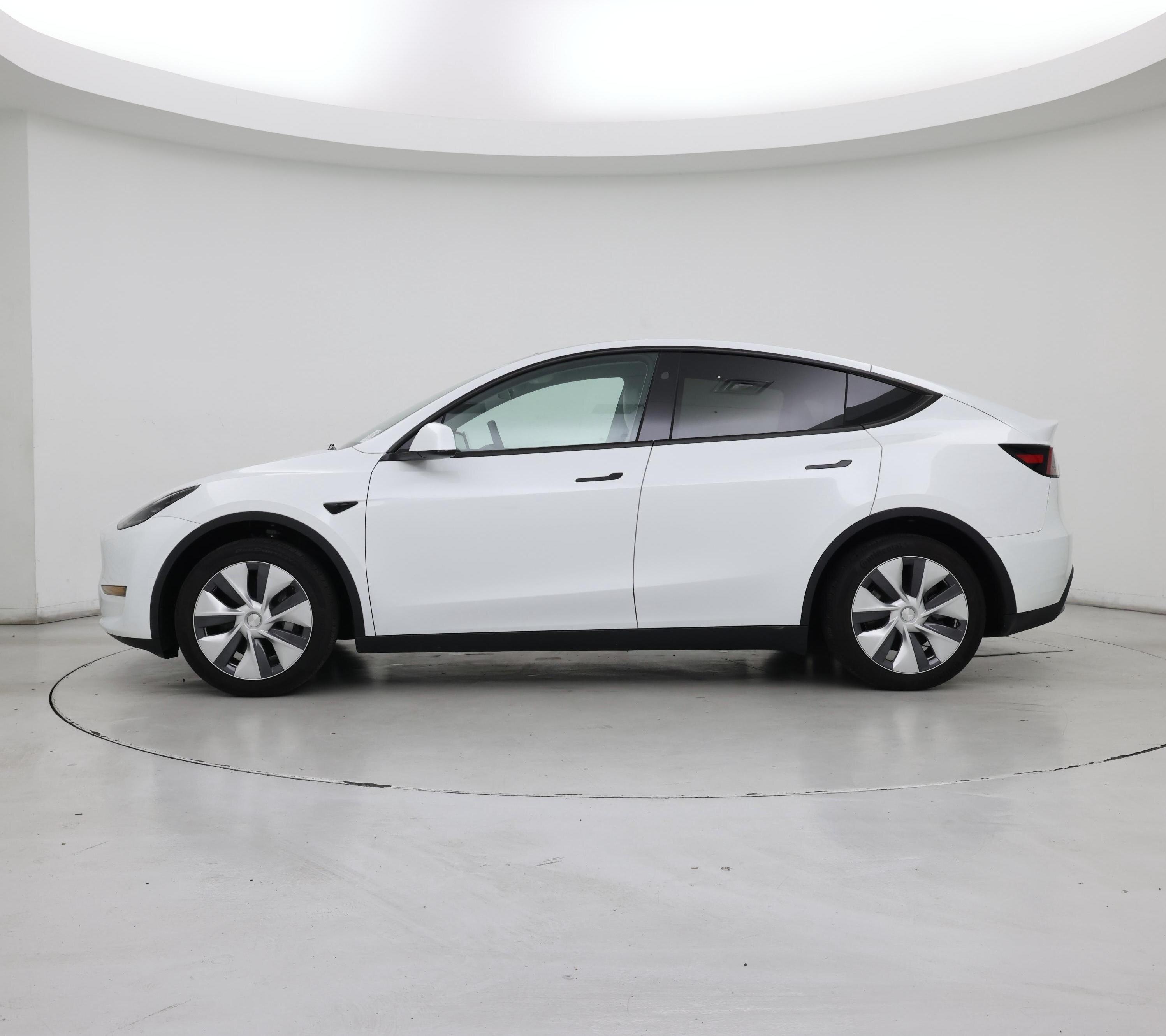 Thumbnail: 2024 Tesla Model Y - 3