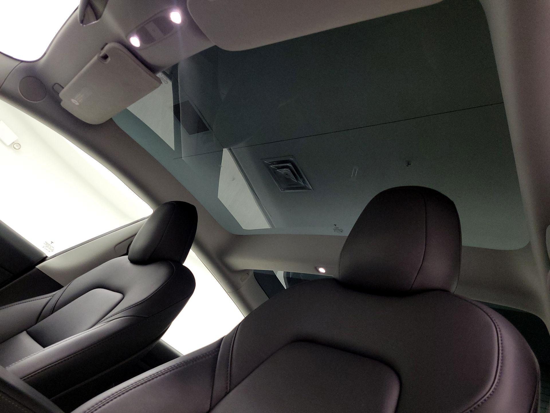 Thumbnail: 2022 Tesla Model 3 - 18