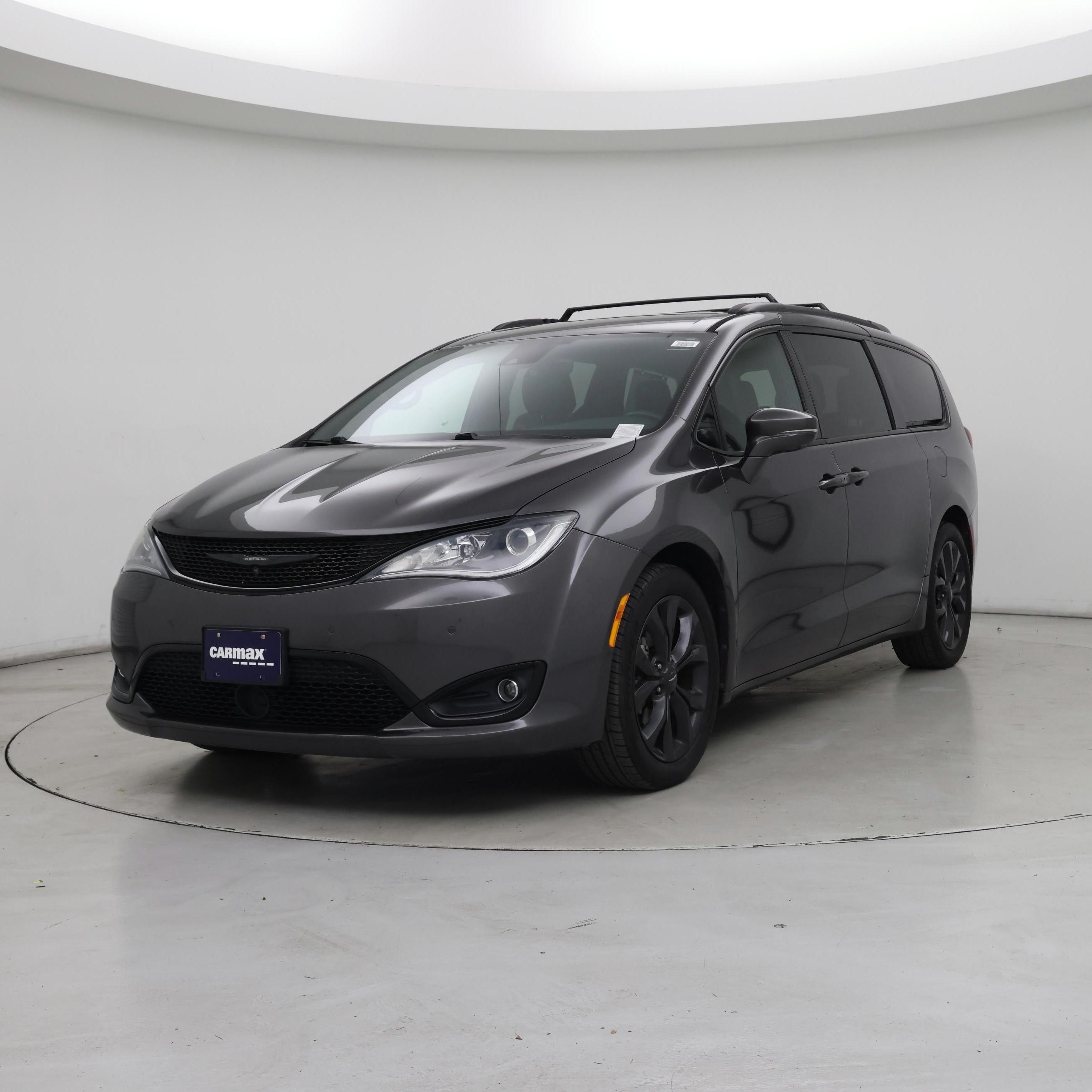 Thumbnail: 2019 Chrysler Pacifica - 4