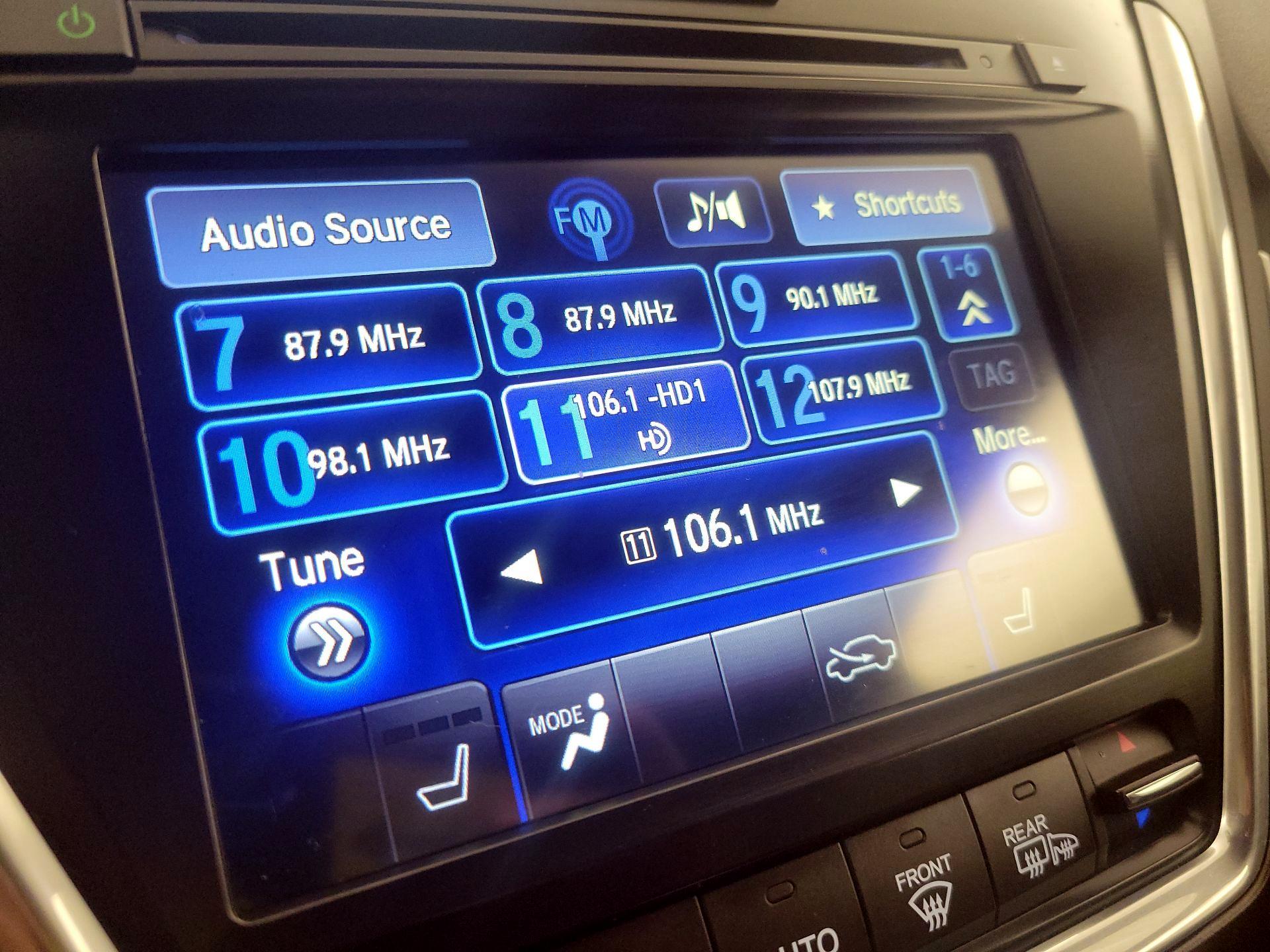 Thumbnail: 2015 Acura MDX - 16