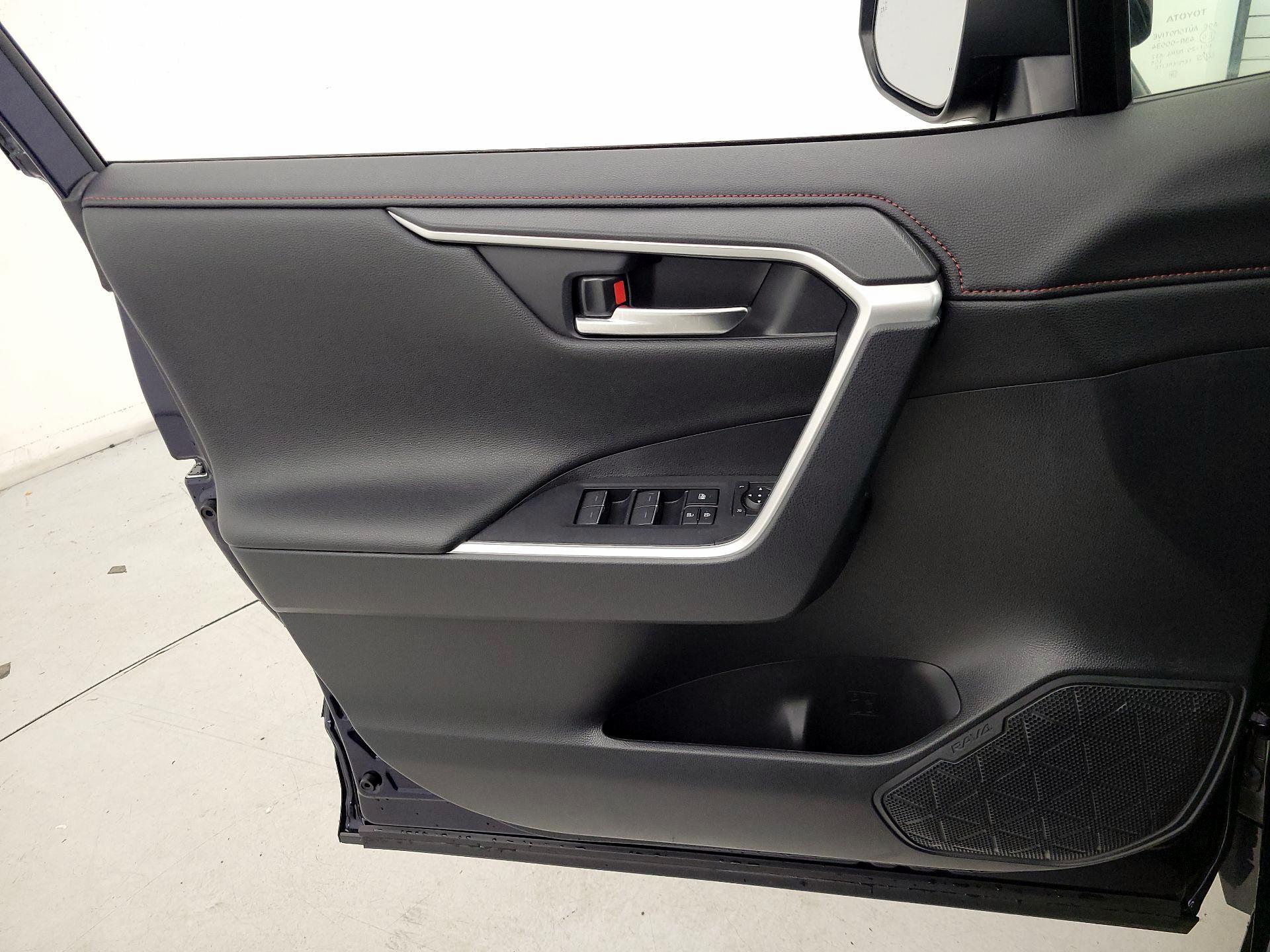 Thumbnail: 2023 Toyota RAV4 - 12