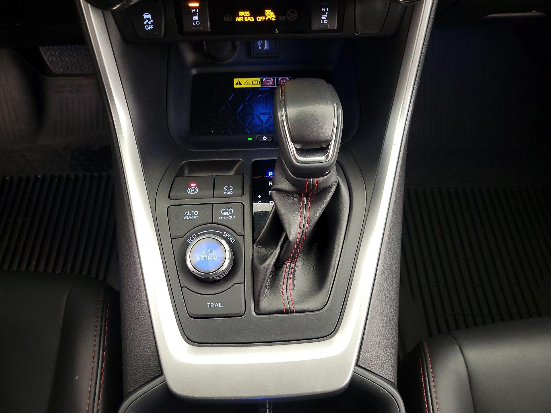 Thumbnail: 2023 Toyota RAV4 - 18