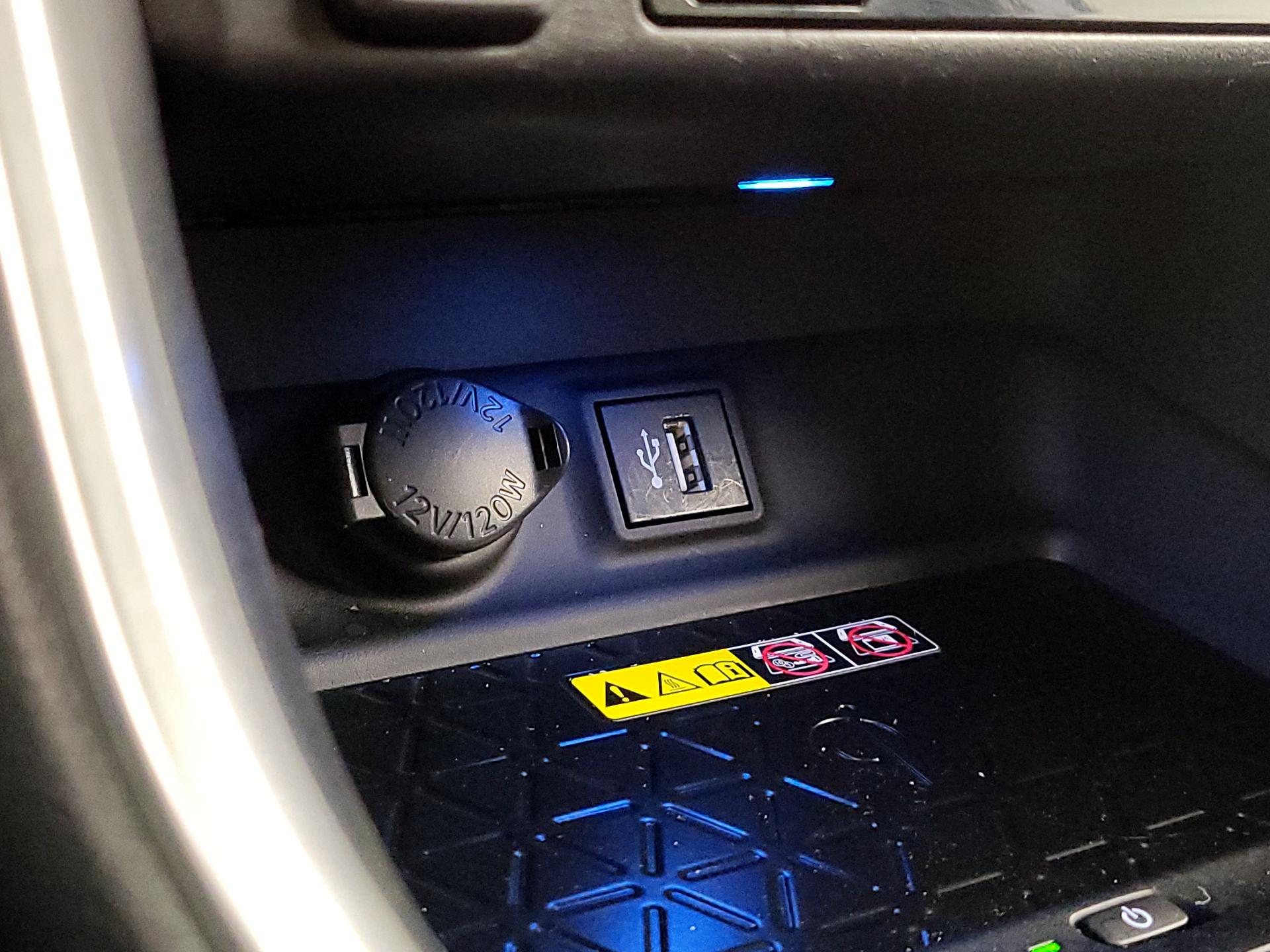 Thumbnail: 2023 Toyota RAV4 - 19