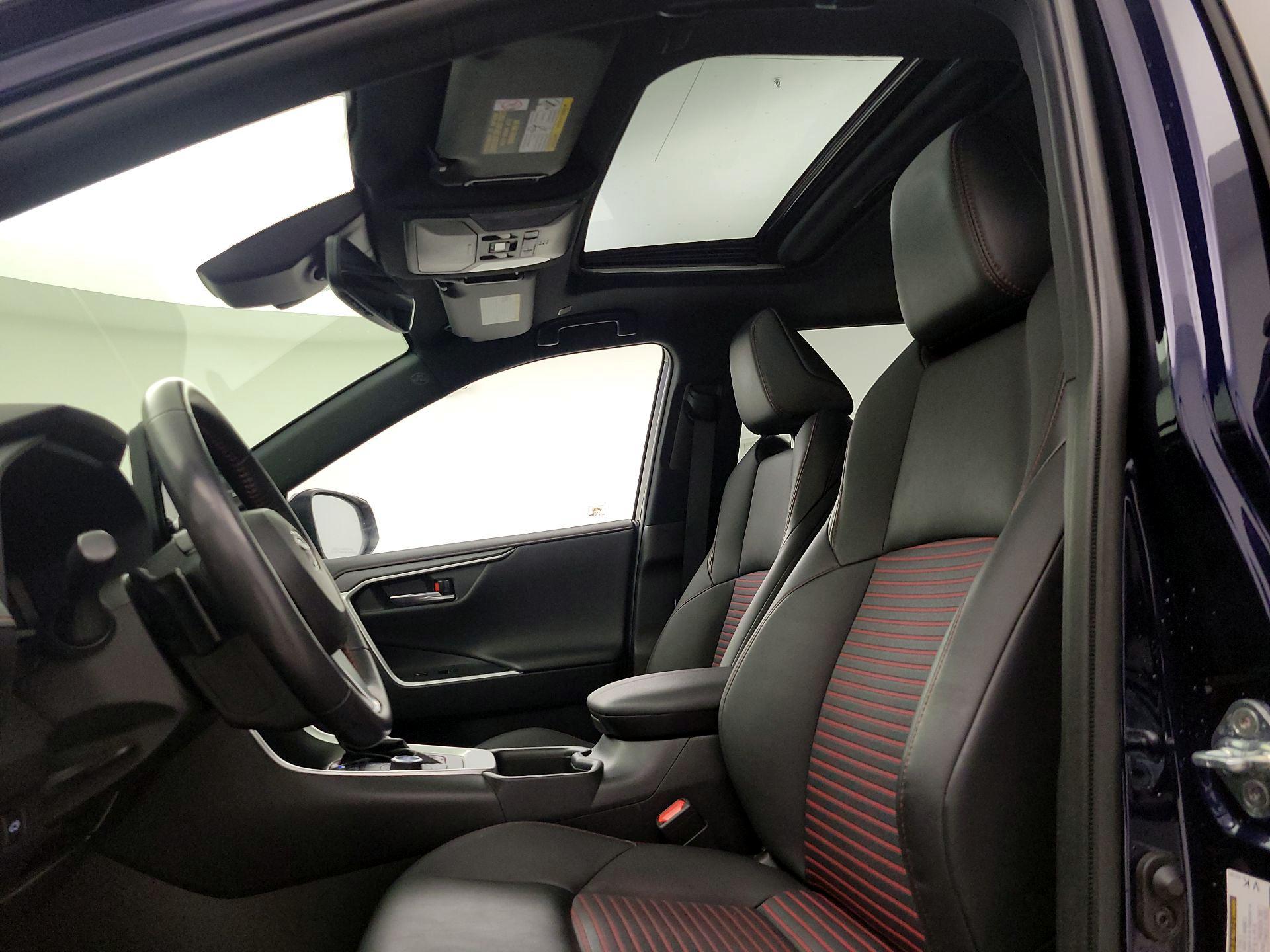 Thumbnail: 2023 Toyota RAV4 - 20