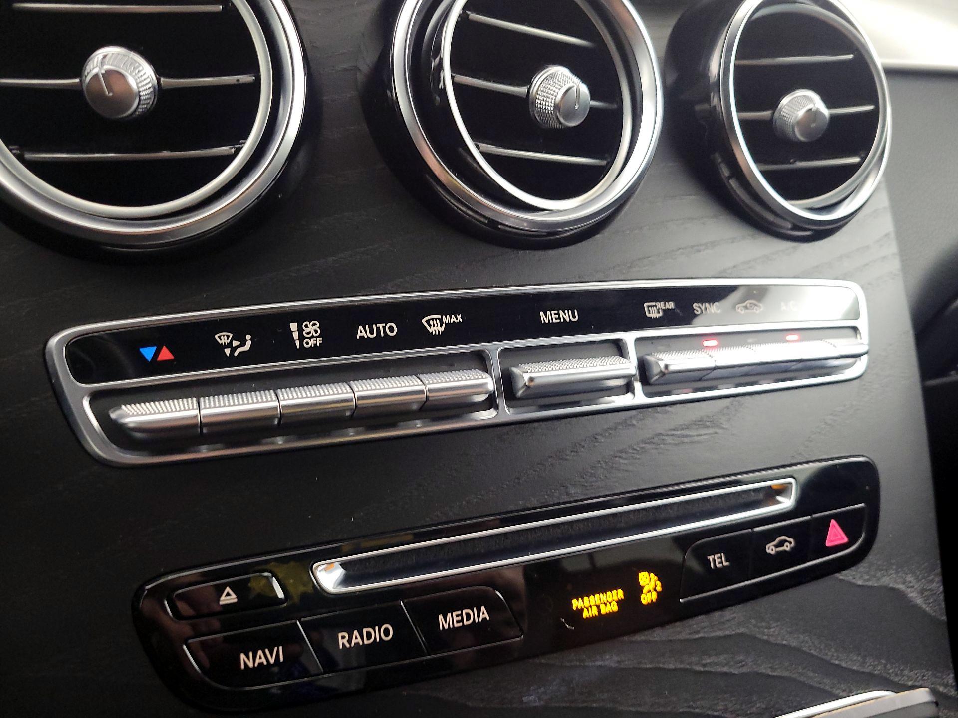 Thumbnail: 2019 Mercedes-Benz GLC - 17