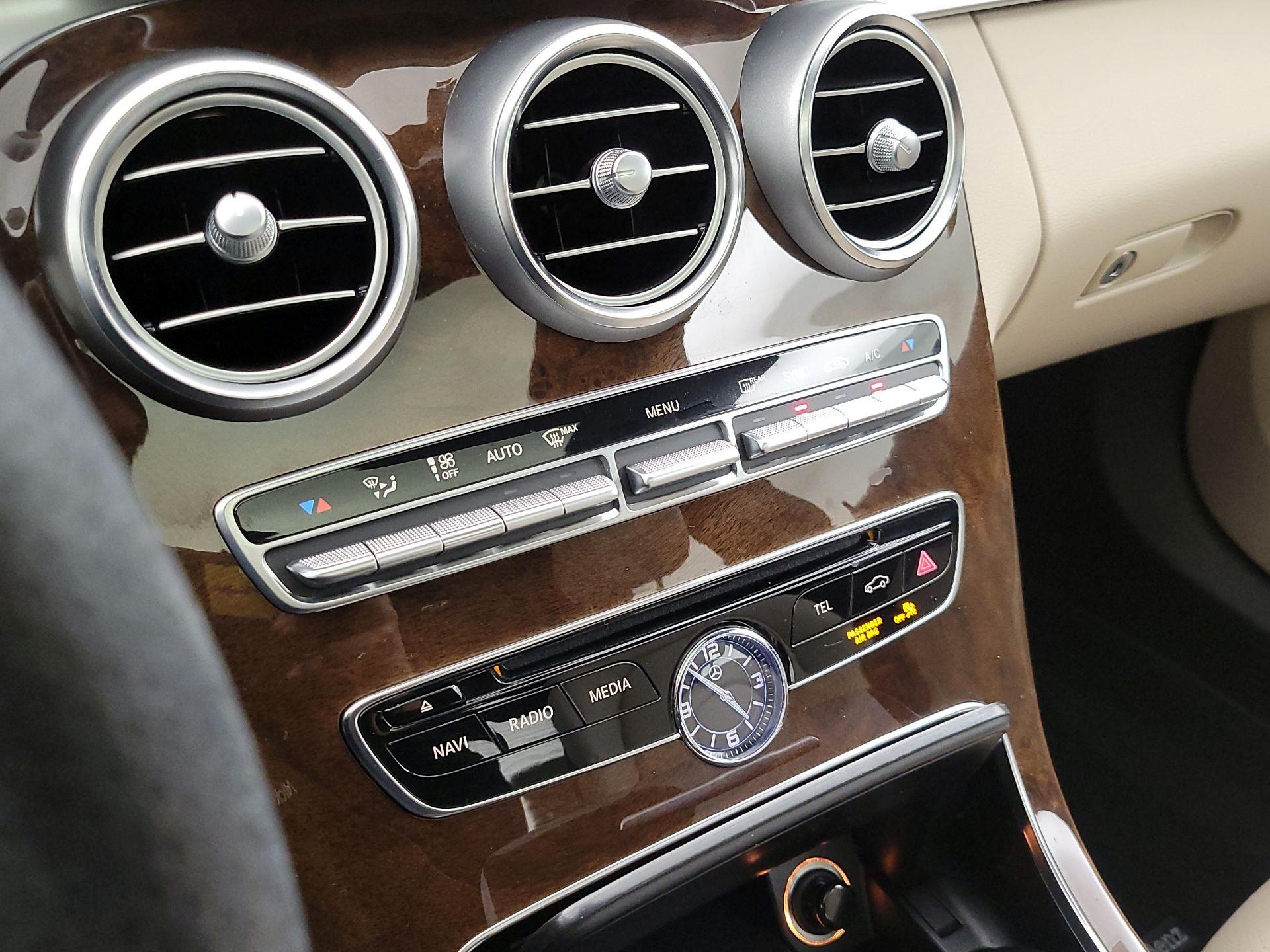 Thumbnail: 2018 Mercedes-Benz C-Class - 16