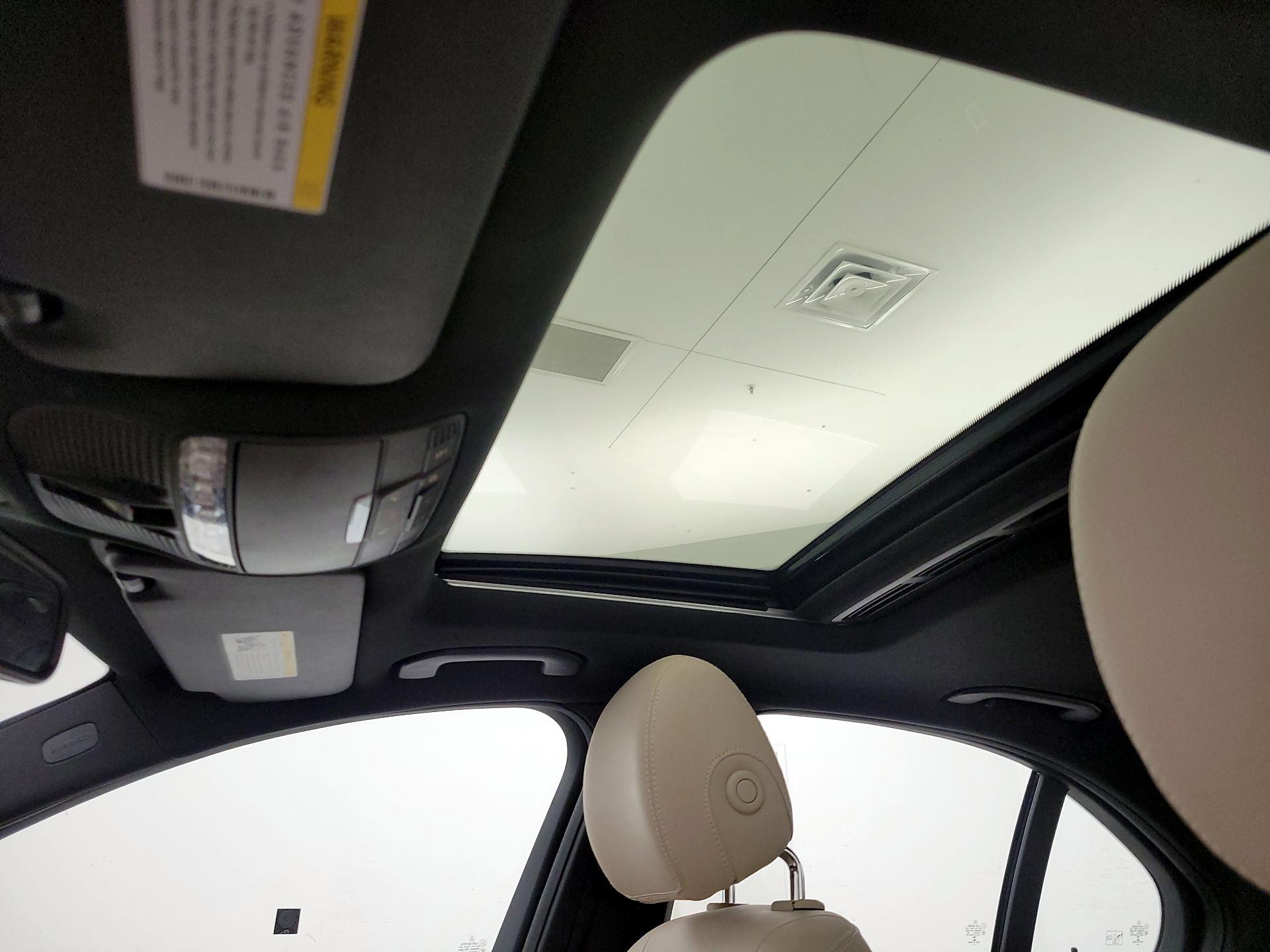 Thumbnail: 2018 Mercedes-Benz C-Class - 19