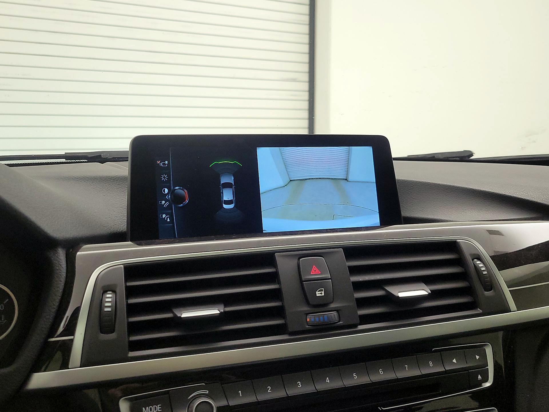 Thumbnail: 2017 BMW 3 Series - 15