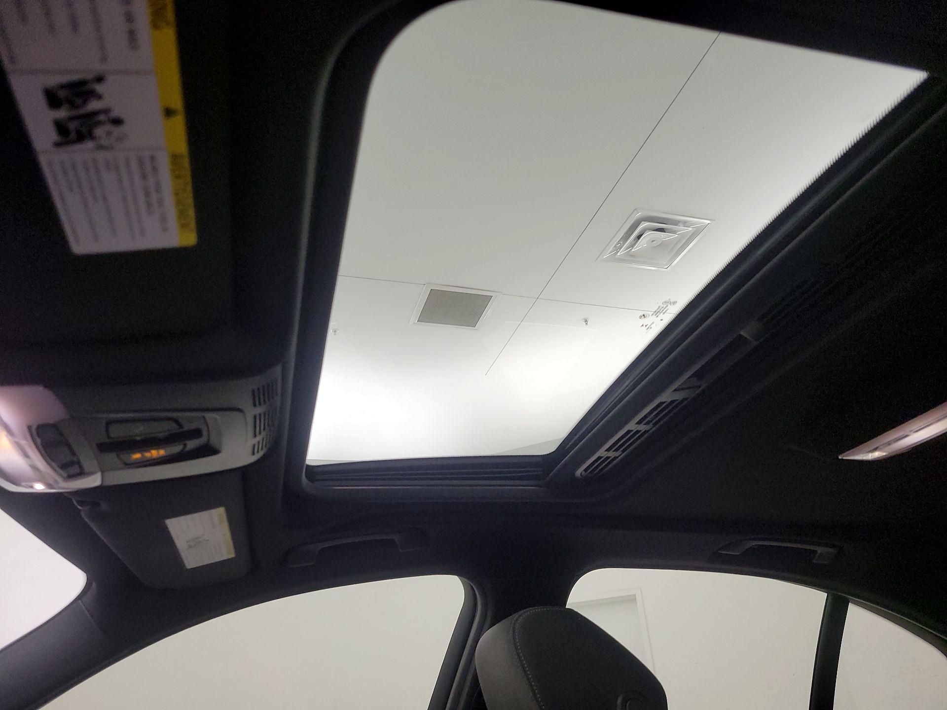 Thumbnail: 2017 BMW 3 Series - 20