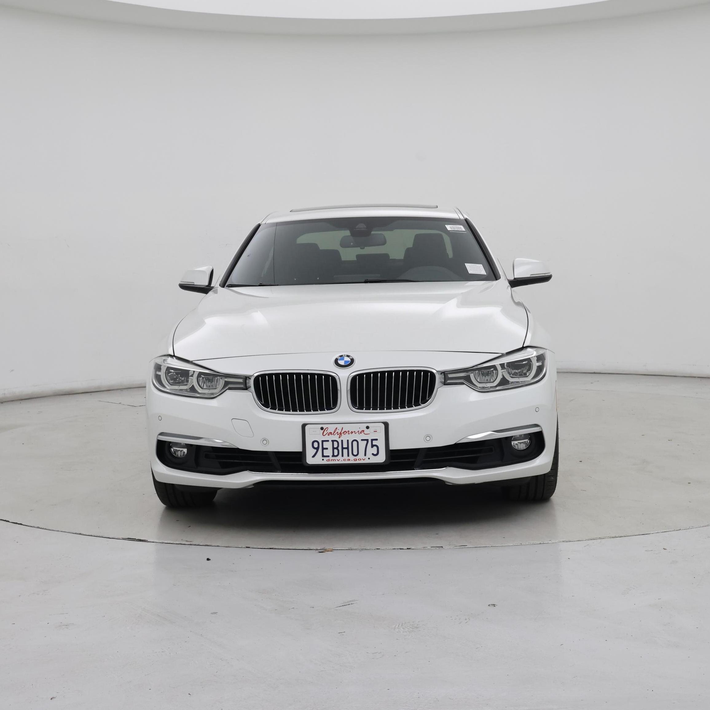 Thumbnail: 2017 BMW 3 Series - 5