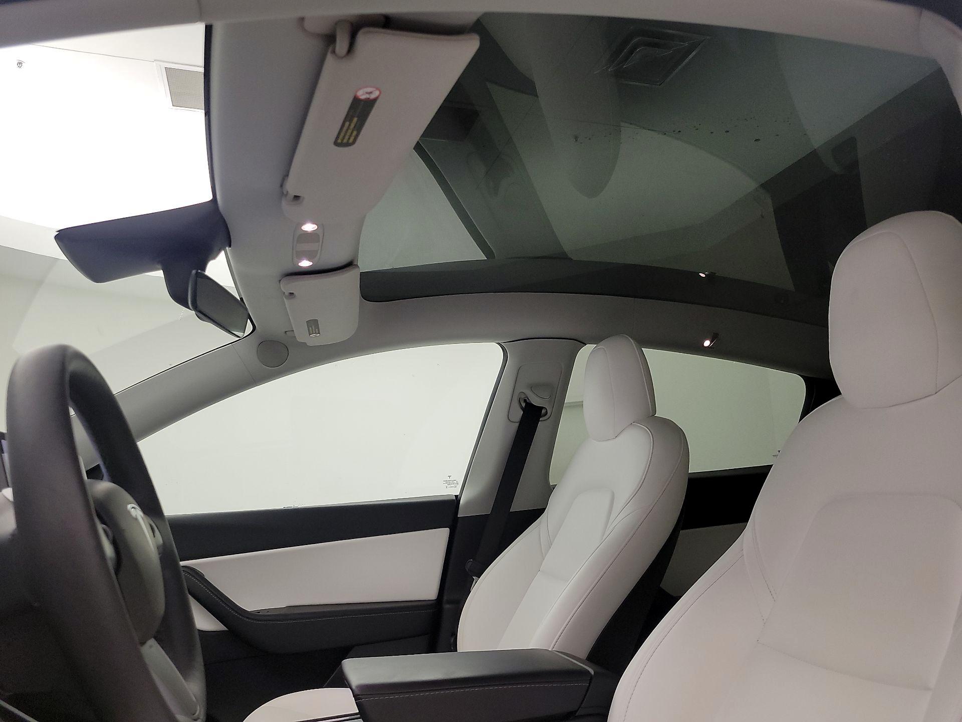 Thumbnail: 2021 Tesla Model Y - 18