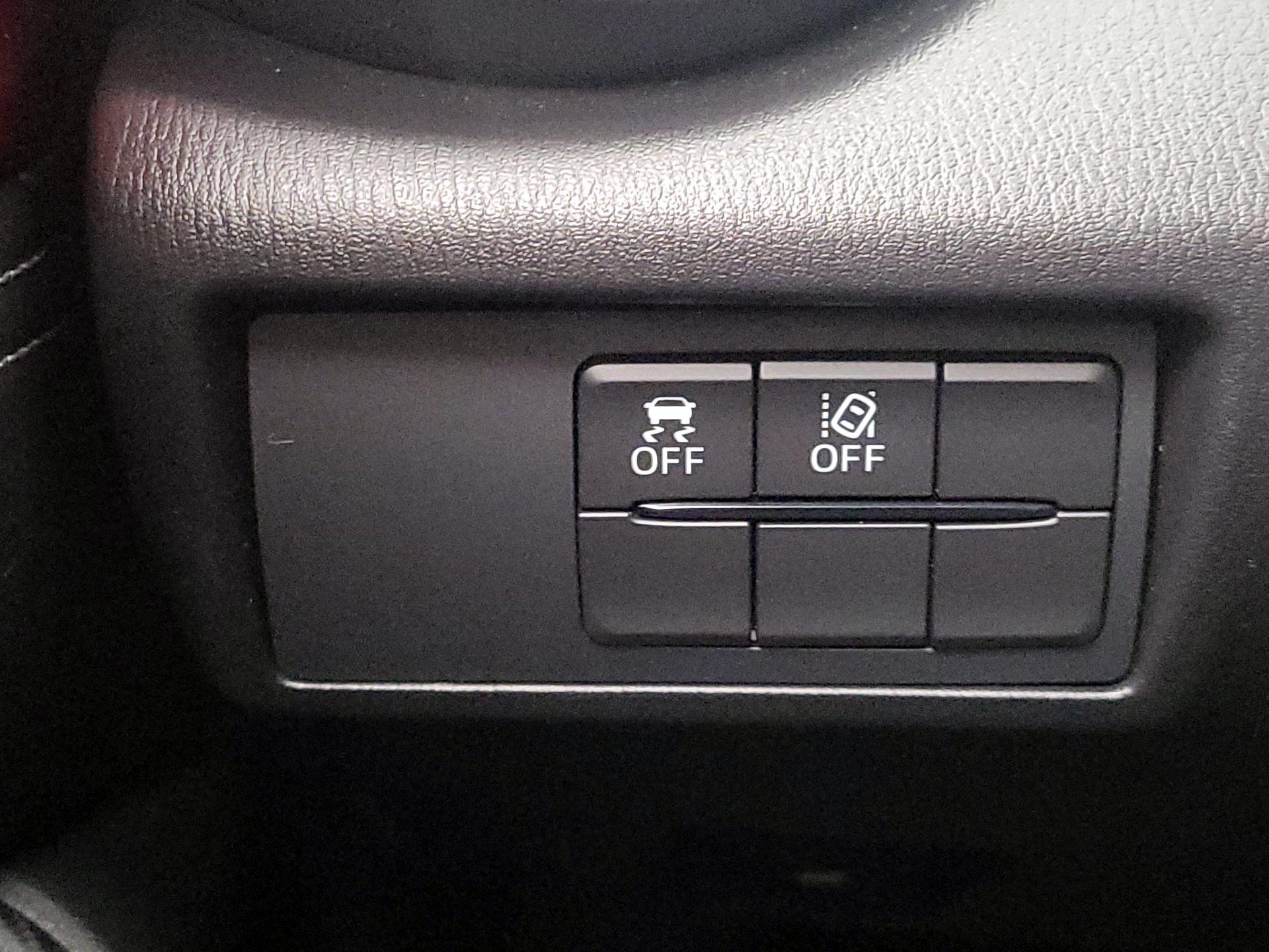 Thumbnail: 2023 Mazda MX-5 Miata - 13