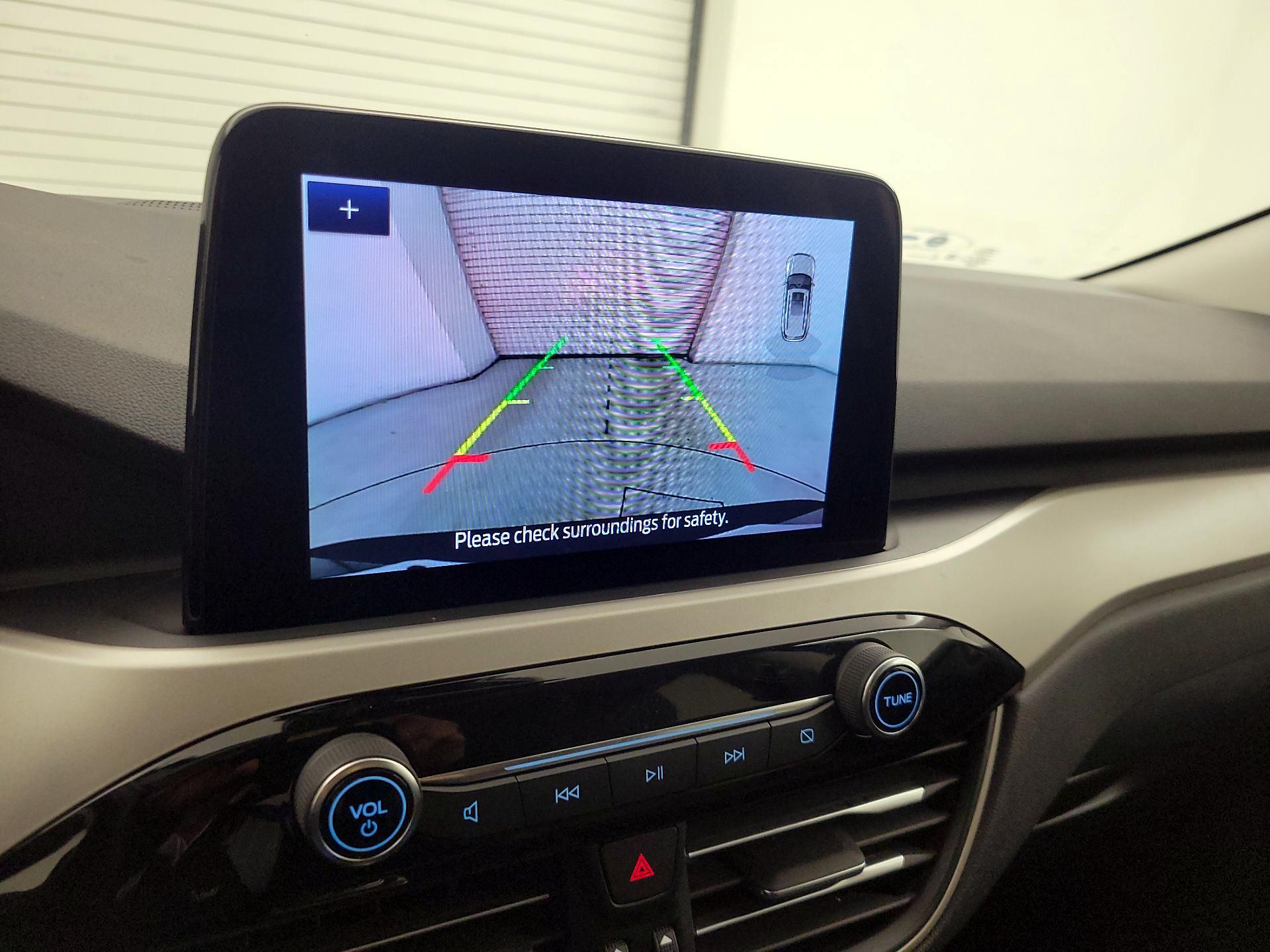 Thumbnail: 2022 Ford Escape - 15