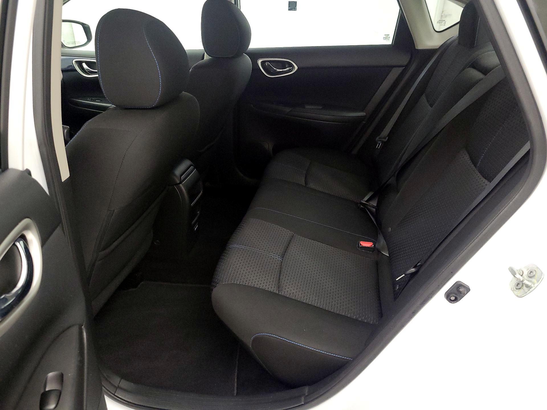 Thumbnail: 2018 Nissan Sentra - 19