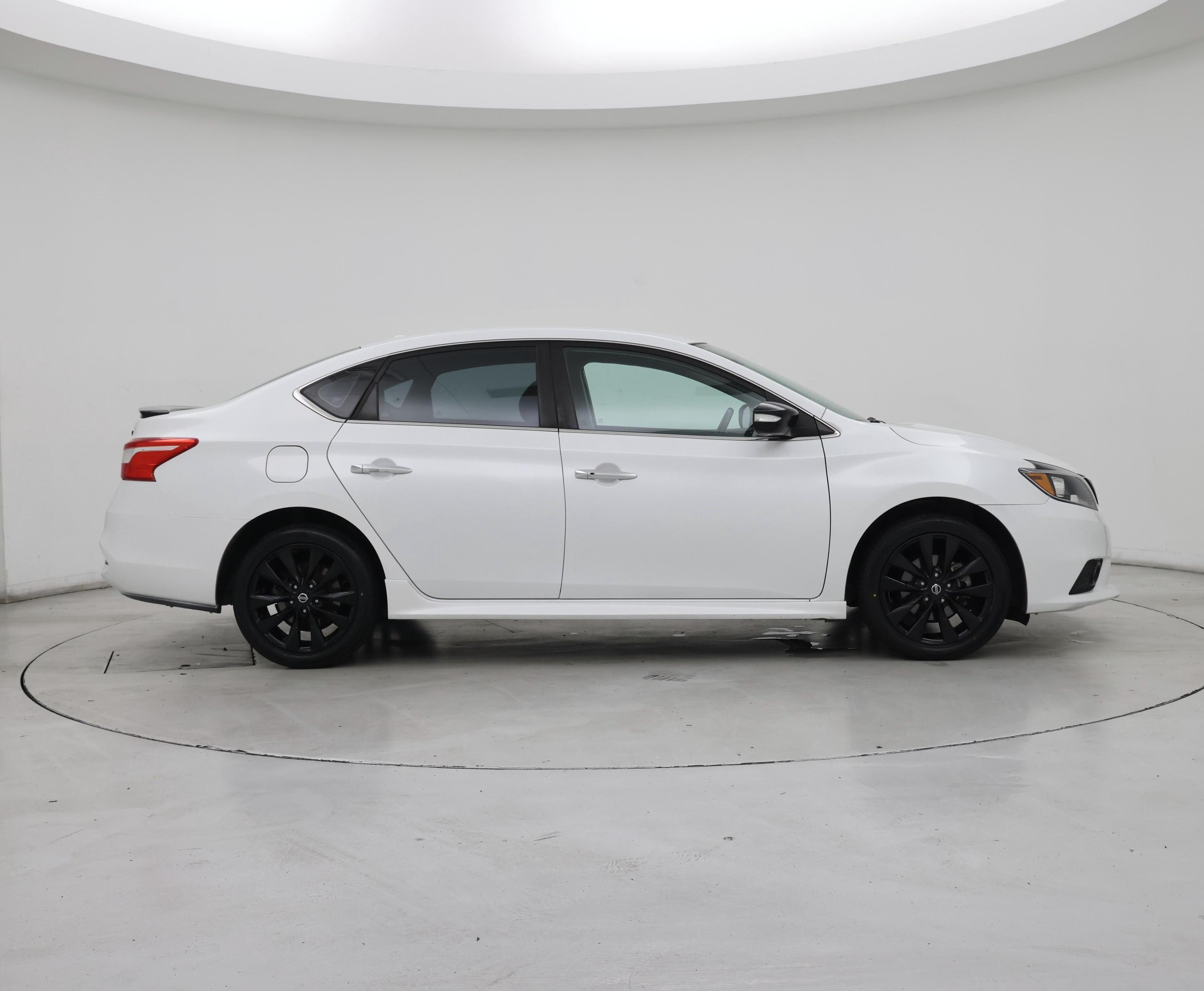 Thumbnail: 2018 Nissan Sentra - 7