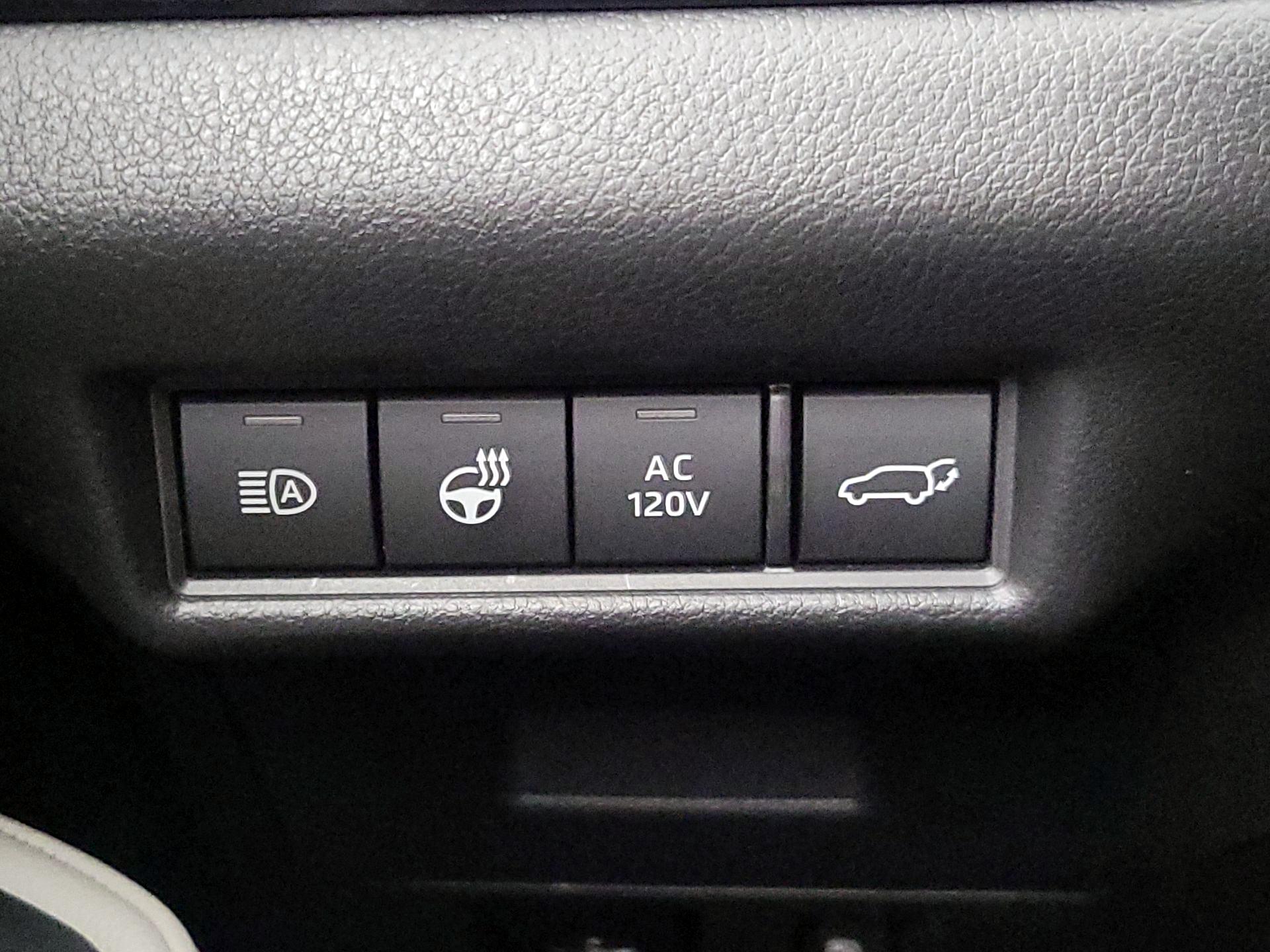 Thumbnail: 2025 Toyota Highlander - 13