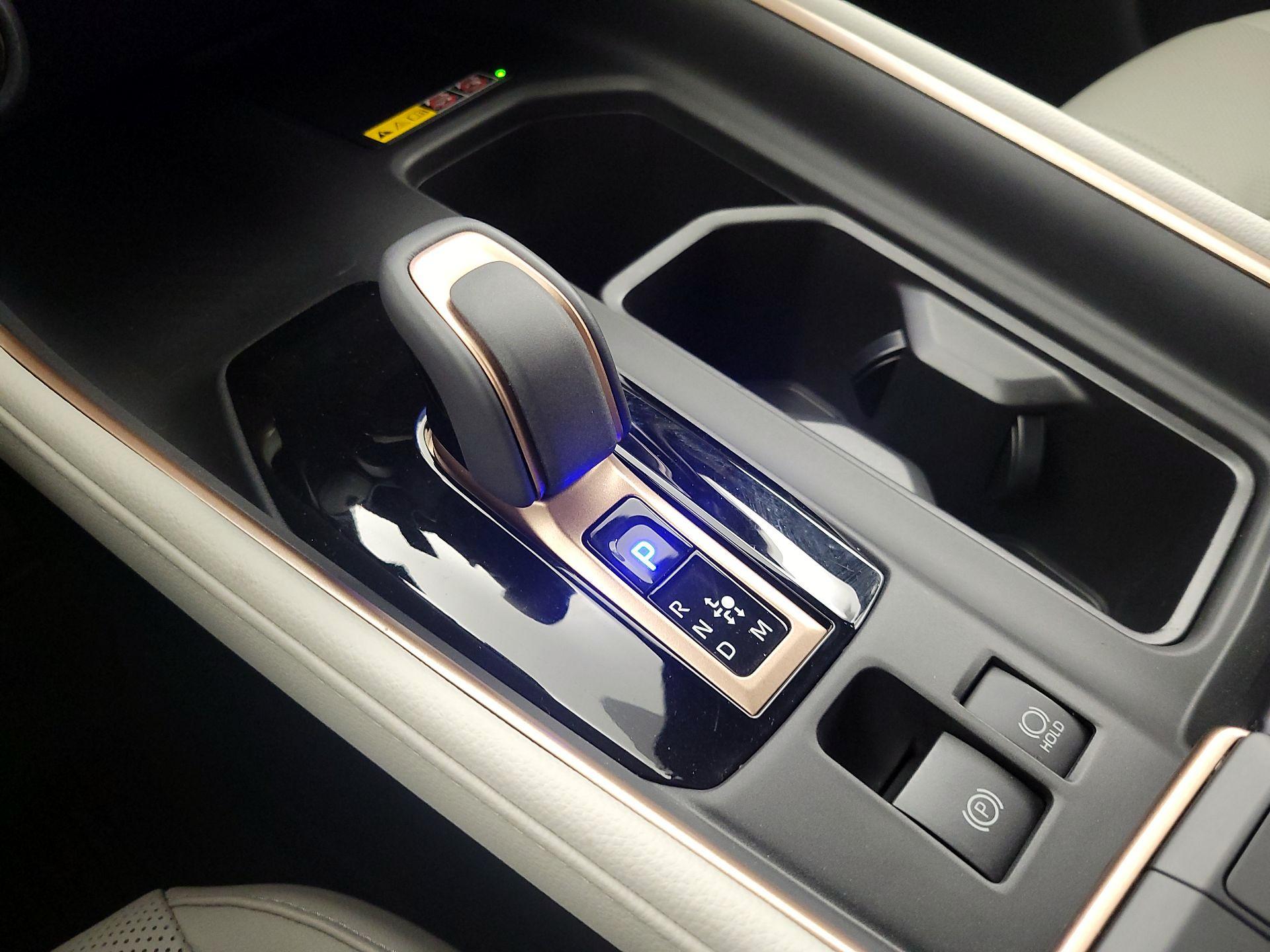 Thumbnail: 2025 Toyota Highlander - 17