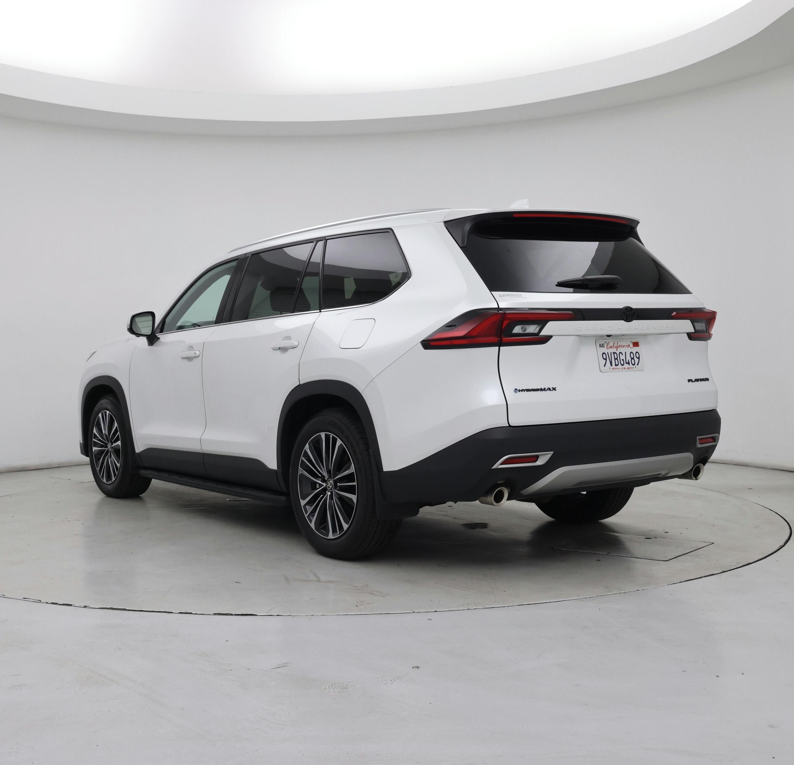 Thumbnail: 2025 Toyota Highlander - 2