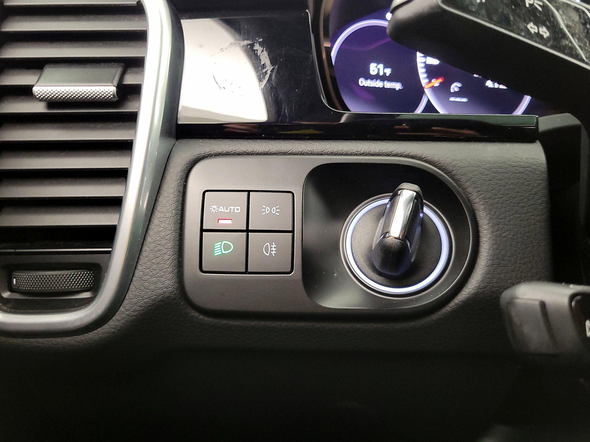 Thumbnail: 2022 Porsche Cayenne - 13