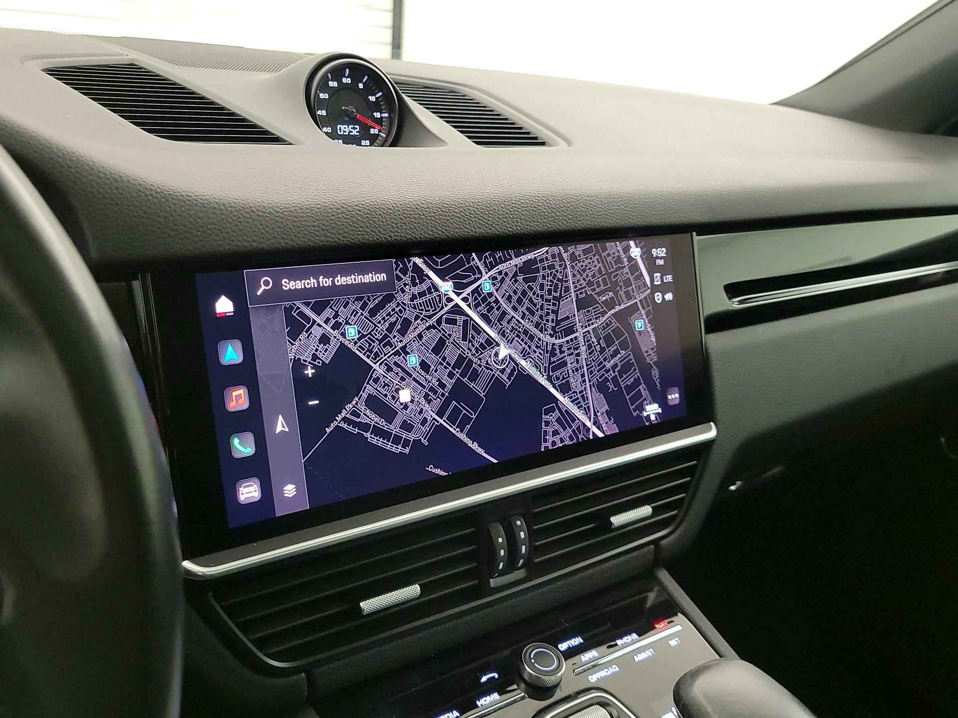 Thumbnail: 2022 Porsche Cayenne - 14